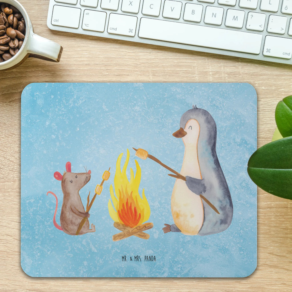 Mauspad Pinguin Lagerfeuer Mousepad, Computer zubehör, Büroausstattung, PC Zubehör, Arbeitszimmer, Mauspad, Einzigartiges Mauspad, Designer Mauspad, Mausunterlage, Mauspad Büro, Pinguin, Maus, Pinguine, Lagerfeuer, Leben, Arbeit, Job, Motivation, Büro, Büroalltag, Lebensspruch, Lebensmotivation, Neustart, Liebe, grillen, Feuer, Marshmallows