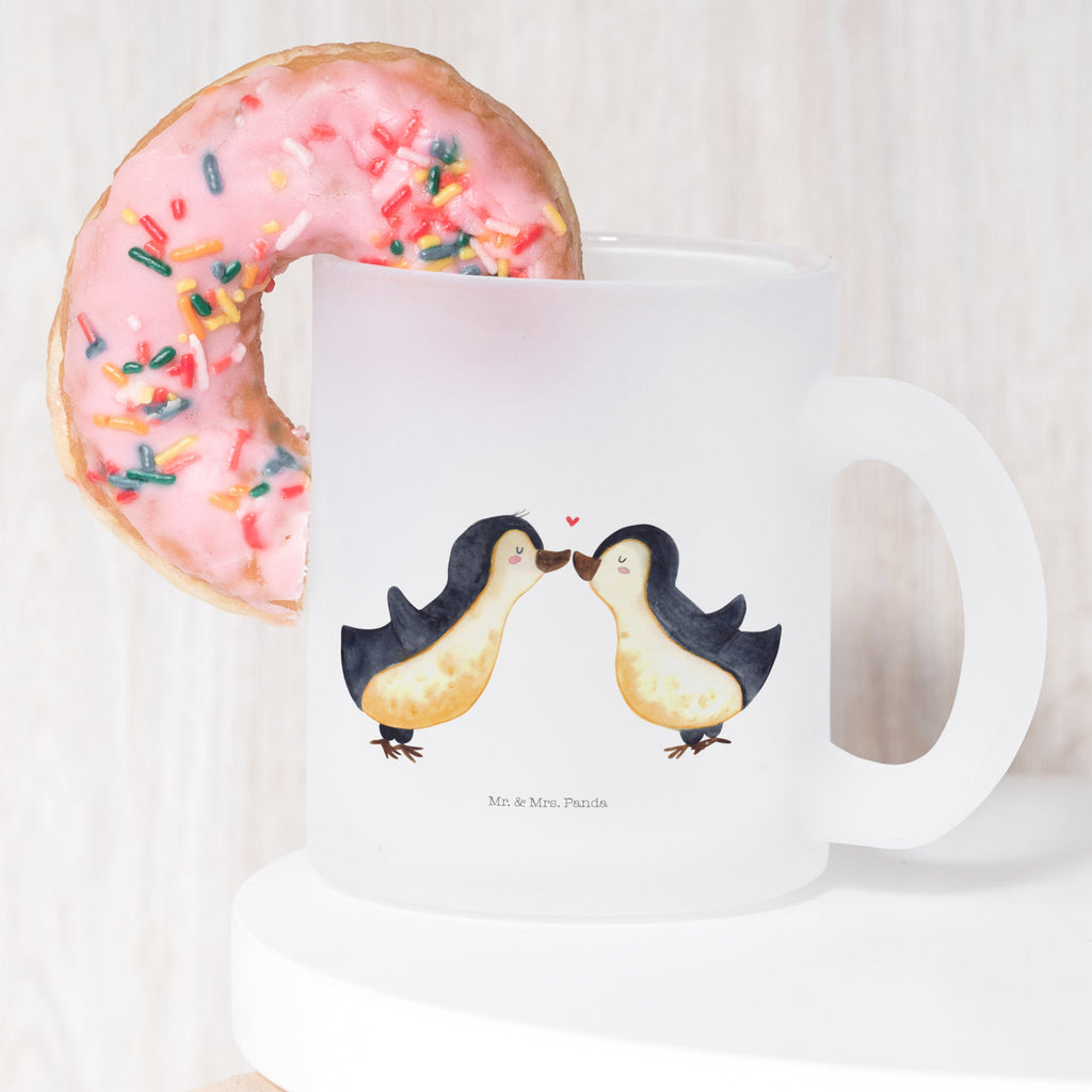 Teetasse Pinguin Liebe Teetasse, Teeglas, Teebecher, Tasse mit Henkel, Tasse, Glas Teetasse, Teetasse aus Glas, Liebe, Partner, Freund, Freundin, Ehemann, Ehefrau, Heiraten, Verlobung, Heiratsantrag, Liebesgeschenk, Jahrestag, Hocheitstag, Pinguin, Pinguine, Pinguin Paar, Pinguinpaar, Pinguin Liebe, Paar, Pärchen. Liebespaar, Liebesbeweis, Liebesspruch, Hochzeitstag, Geschenk Freund, Geschenk Freundin, Verlobte, Verlobter, Love, Geschenk Hochzeitstag, Geschenkidee, Hochzeit, Gastgeschenk