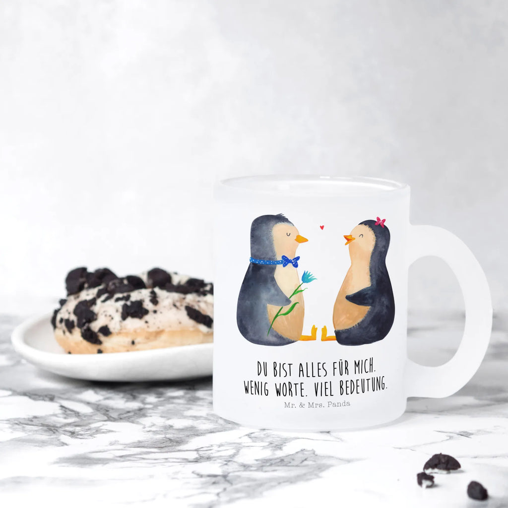 Teetasse Pinguin Pärchen Teetasse, Teeglas, Teebecher, Tasse mit Henkel, Tasse, Glas Teetasse, Teetasse aus Glas, Pinguin, Pinguine, Liebe, Liebespaar, Liebesbeweis, Liebesgeschenk, Verlobung, Jahrestag, Hochzeitstag, Hochzeit, Hochzeitsgeschenk, große Liebe, Traumpaar