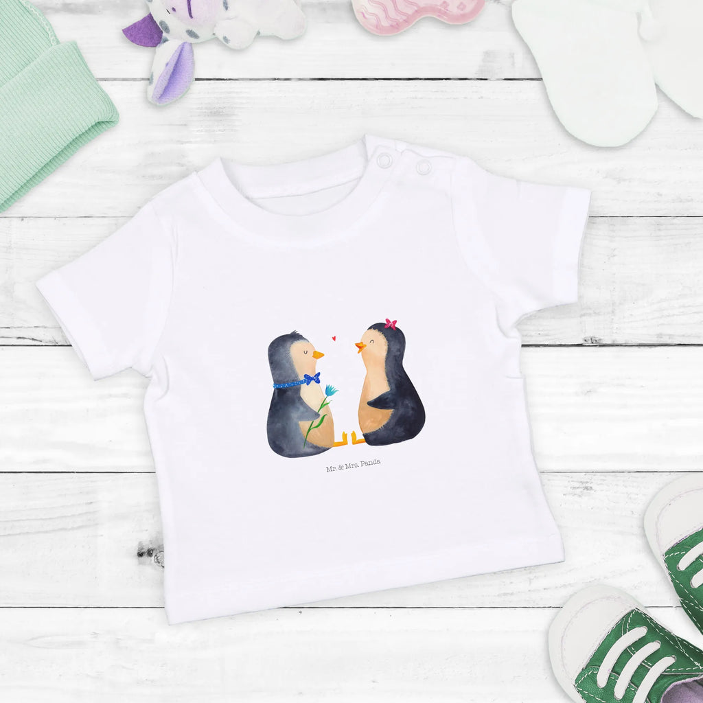 Organic Baby Shirt Pinguin Pärchen Baby T-Shirt, Jungen Baby T-Shirt, Mädchen Baby T-Shirt, Shirt, Pinguin, Pinguine, Liebe, Liebespaar, Liebesbeweis, Liebesgeschenk, Verlobung, Jahrestag, Hochzeitstag, Hochzeit, Hochzeitsgeschenk, große Liebe, Traumpaar