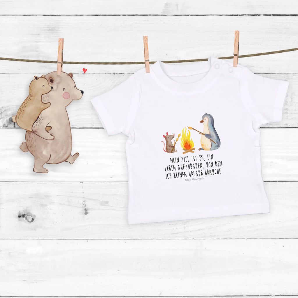 Organic Baby Shirt Pinguin Lagerfeuer Baby T-Shirt, Jungen Baby T-Shirt, Mädchen Baby T-Shirt, Shirt, Pinguin, Maus, Pinguine, Lagerfeuer, Leben, Arbeit, Job, Motivation, Büro, Büroalltag, Lebensspruch, Lebensmotivation, Neustart, Liebe, grillen, Feuer, Marshmallows