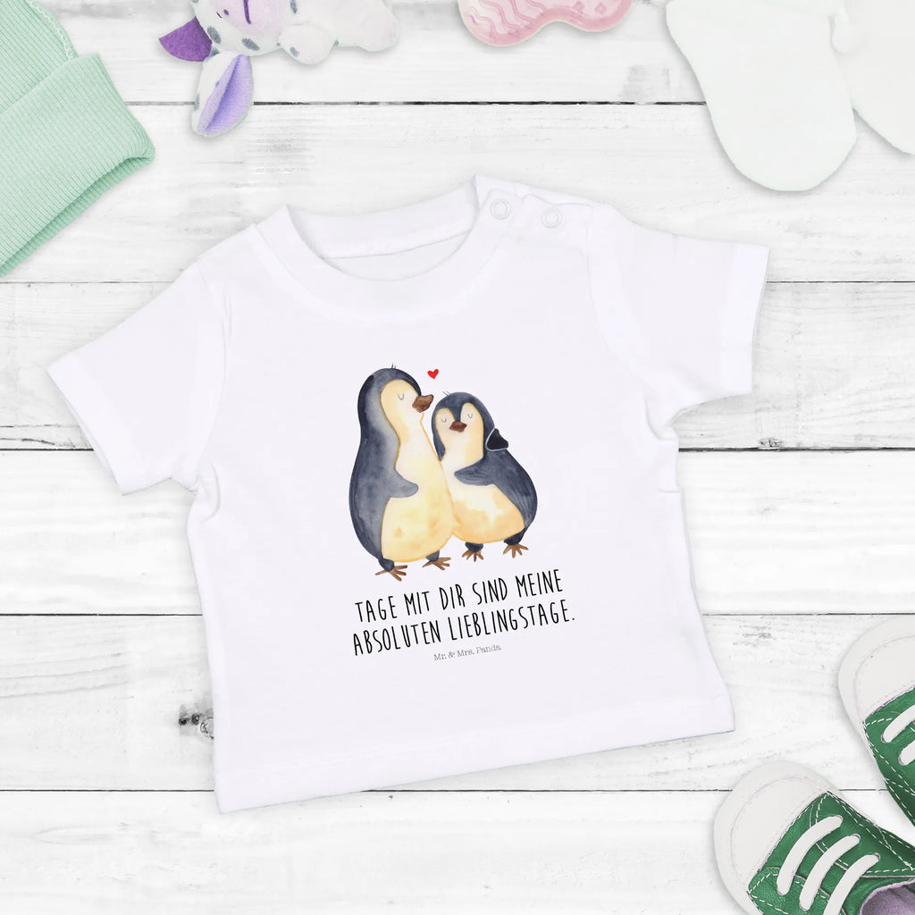 Organic Baby Shirt Pinguin umarmen Baby T-Shirt, Jungen Baby T-Shirt, Mädchen Baby T-Shirt, Shirt, Pinguin, Liebe, Liebespaar, Liebesbeweis, Liebesgeschenk, Verlobung, Jahrestag, Hochzeitstag, Hochzeit, Hochzeitsgeschenk