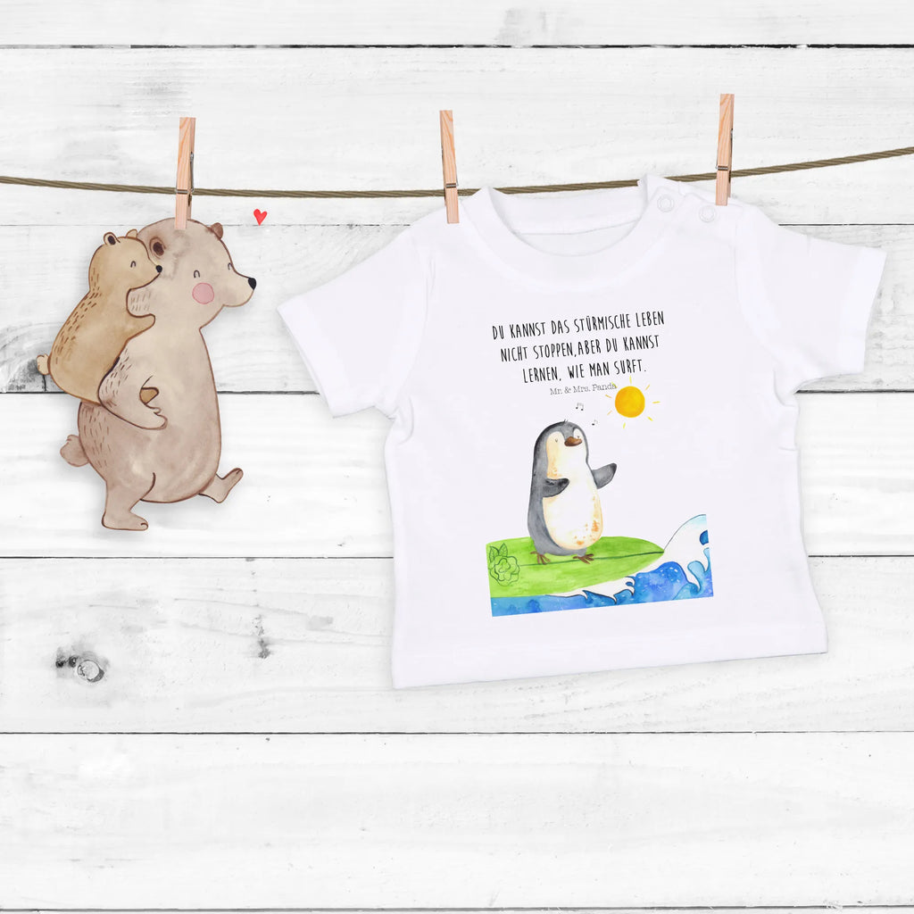 Organic Baby Shirt Pinguin Surfer Baby T-Shirt, Jungen Baby T-Shirt, Mädchen Baby T-Shirt, Shirt, Pinguin, Pinguine, surfen, Surfer, Hawaii, Urlaub, Wellen, Wellen reiten, Portugal