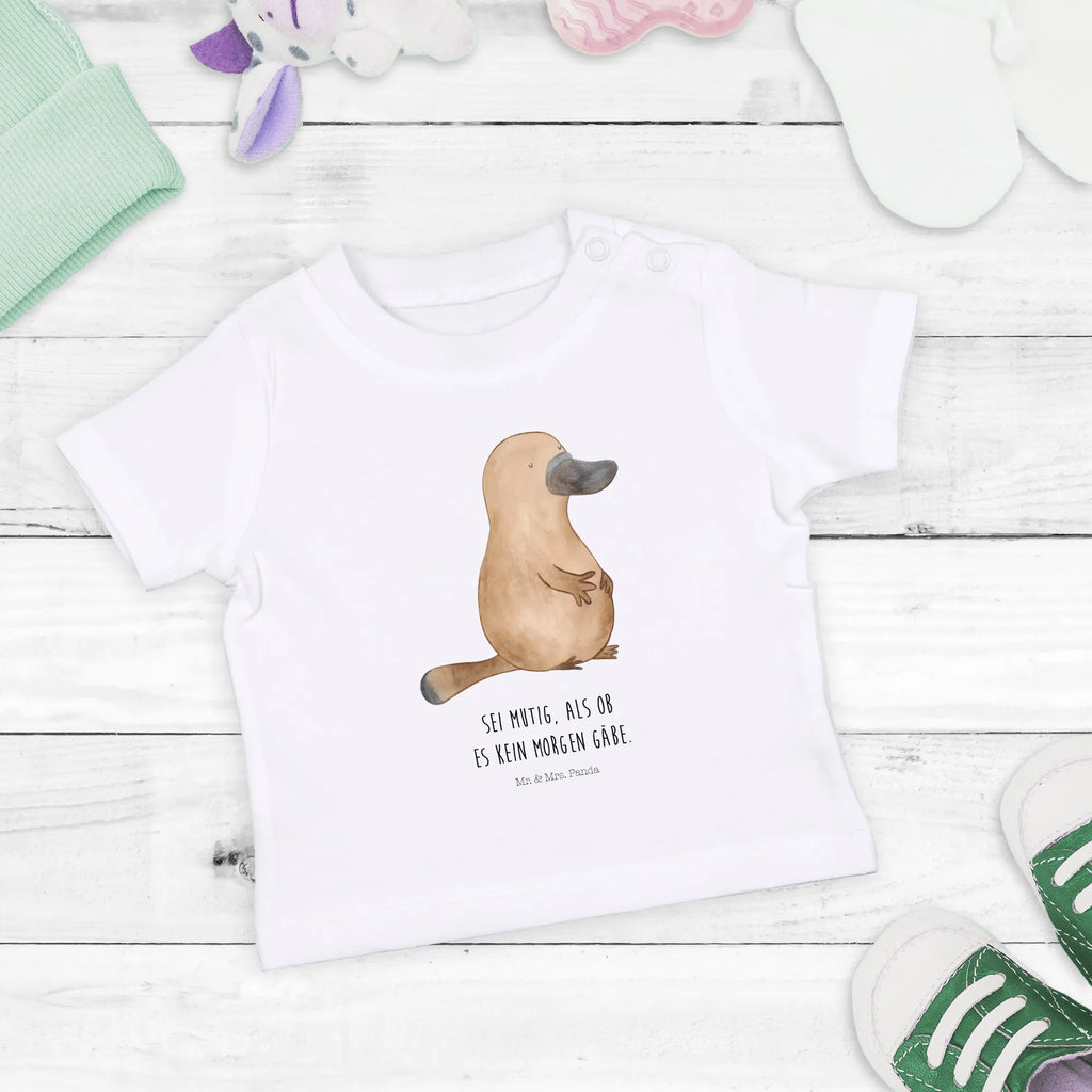 Organic Baby Shirt Schnabeltier Mut Baby T-Shirt, Jungen Baby T-Shirt, Mädchen Baby T-Shirt, Shirt, Meerestiere, Meer, Urlaub, Schnabeltier, Mut, mutig, Lebensweisheit, Schnabeltiere, Motivation, Training, Büro, Arbeit, Neuanfang, Neustart, Weltreise, Raodtrip