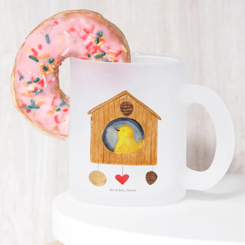 Teetasse Vogelhaus sweet Home Teetasse, Teeglas, Teebecher, Tasse mit Henkel, Tasse, Glas Teetasse, Teetasse aus Glas, Tiermotive, Gute Laune, lustige Sprüche, Tiere, Vogelhaus, Vogel, Home sweet Home, Einzug, Umzug, Geschenk, Einzugsgeschenk, Hausbau, Haus