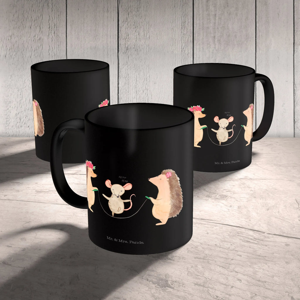 Tasse Igel Seilhüpfen Tasse, Kaffeetasse, Teetasse, Becher, Kaffeebecher, Teebecher, Keramiktasse, Porzellantasse, Büro Tasse, Geschenk Tasse, Tasse Sprüche, Tasse Motive, Kaffeetassen, Tasse bedrucken, Designer Tasse, Cappuccino Tassen, Schöne Teetassen, Tiermotive, Gute Laune, lustige Sprüche, Tiere, Igel, Maus, Seilspringen, Seilhüpfen, Kinder, Kindergarten