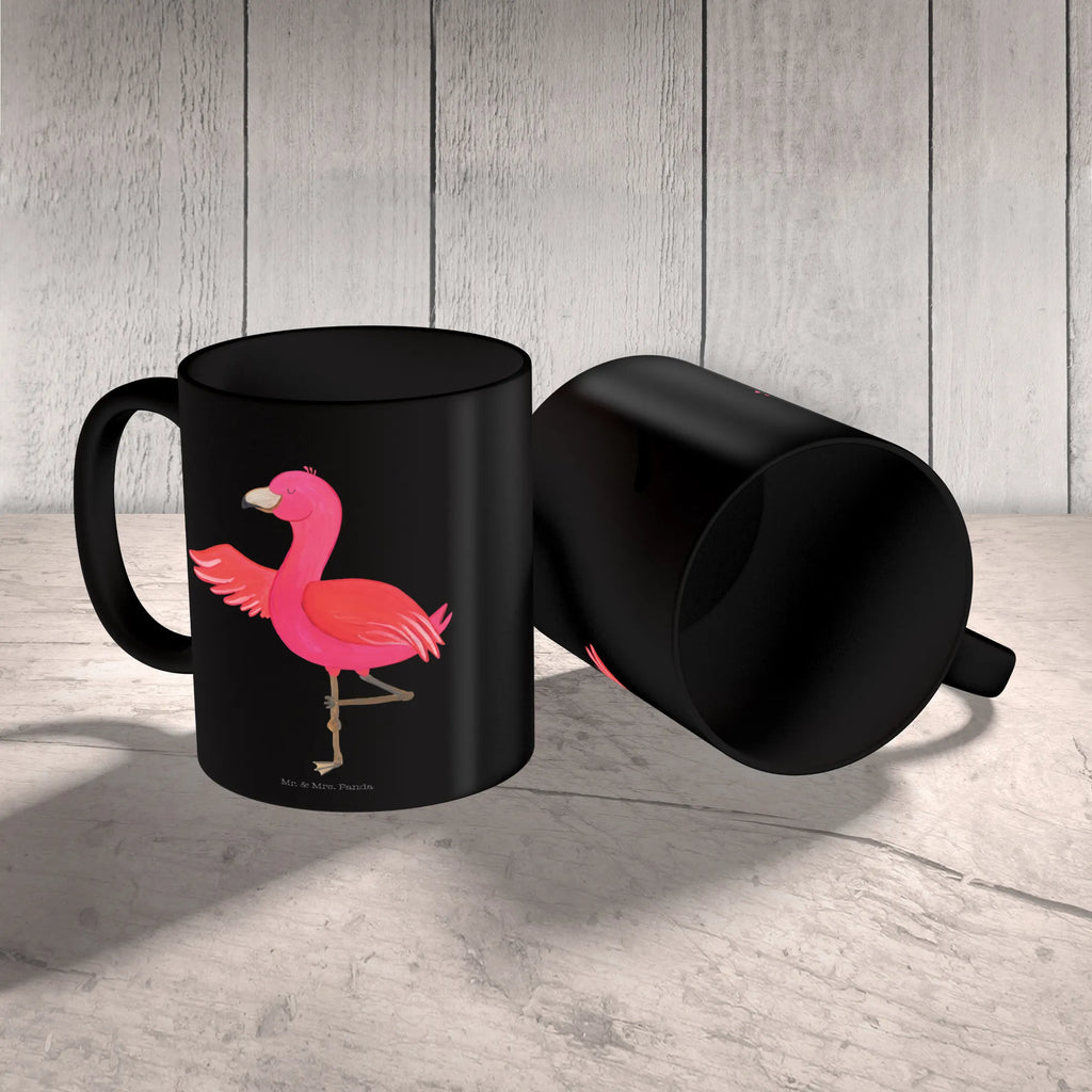 Tasse Flamingo Yoga Tasse, Kaffeetasse, Teetasse, Becher, Kaffeebecher, Teebecher, Keramiktasse, Porzellantasse, Büro Tasse, Geschenk Tasse, Tasse Sprüche, Tasse Motive, Kaffeetassen, Tasse bedrucken, Designer Tasse, Cappuccino Tassen, Schöne Teetassen, Flamingo, Vogel, Yoga, Namaste, Achtsamkeit, Yoga-Übung, Entspannung, Ärger, Aufregen, Tiefenentspannung