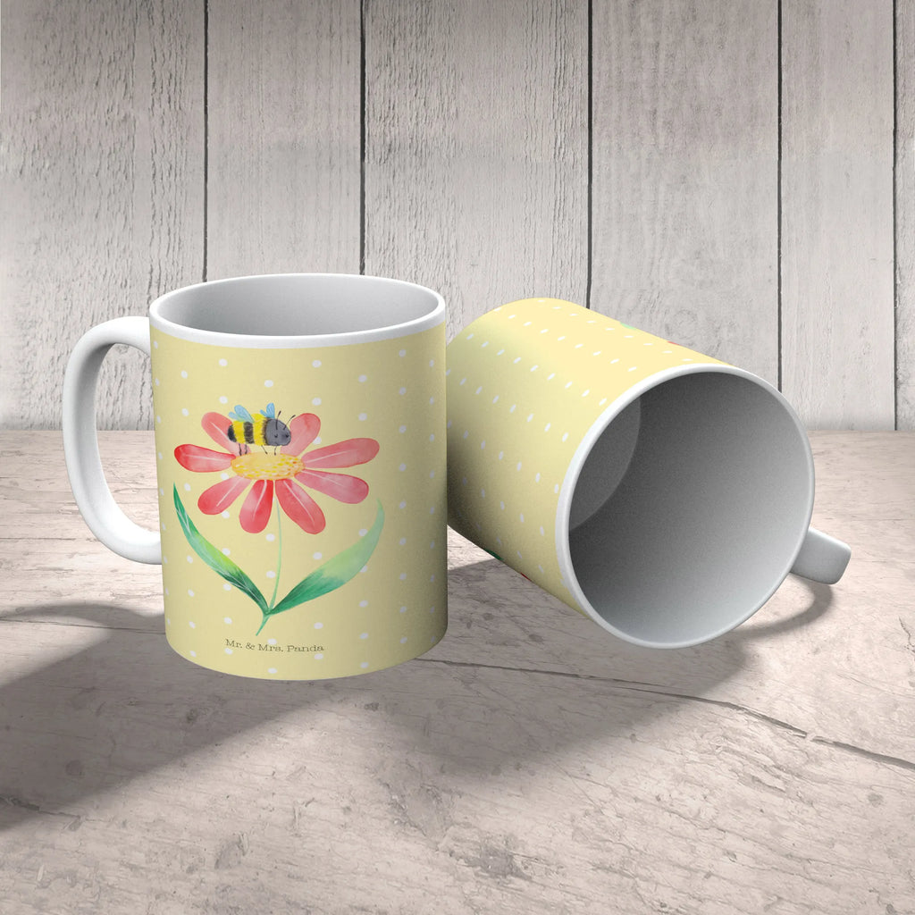 Kindertasse Hummel Blume Kindertasse, Kinder Tasse, Kunststoff Tasse, Kindergarten Tasse, Trinkbecher, Camping Becher, Kaffeetasse, Kunststoffbecher, Kindergartenbecher, Outdoorgeschirr, Kunststoffgeschirr, Reisebecher, Reisetasse, Kinderbecher, Bruchfeste Tasse, Bruchsichere Tasse, Plastik Tasse, Plastiktasse, Tiermotive, Gute Laune, lustige Sprüche, Tiere, Hummel, Blume, Wespe, Flauschig, Natur, Feld, Hummeln, Biene