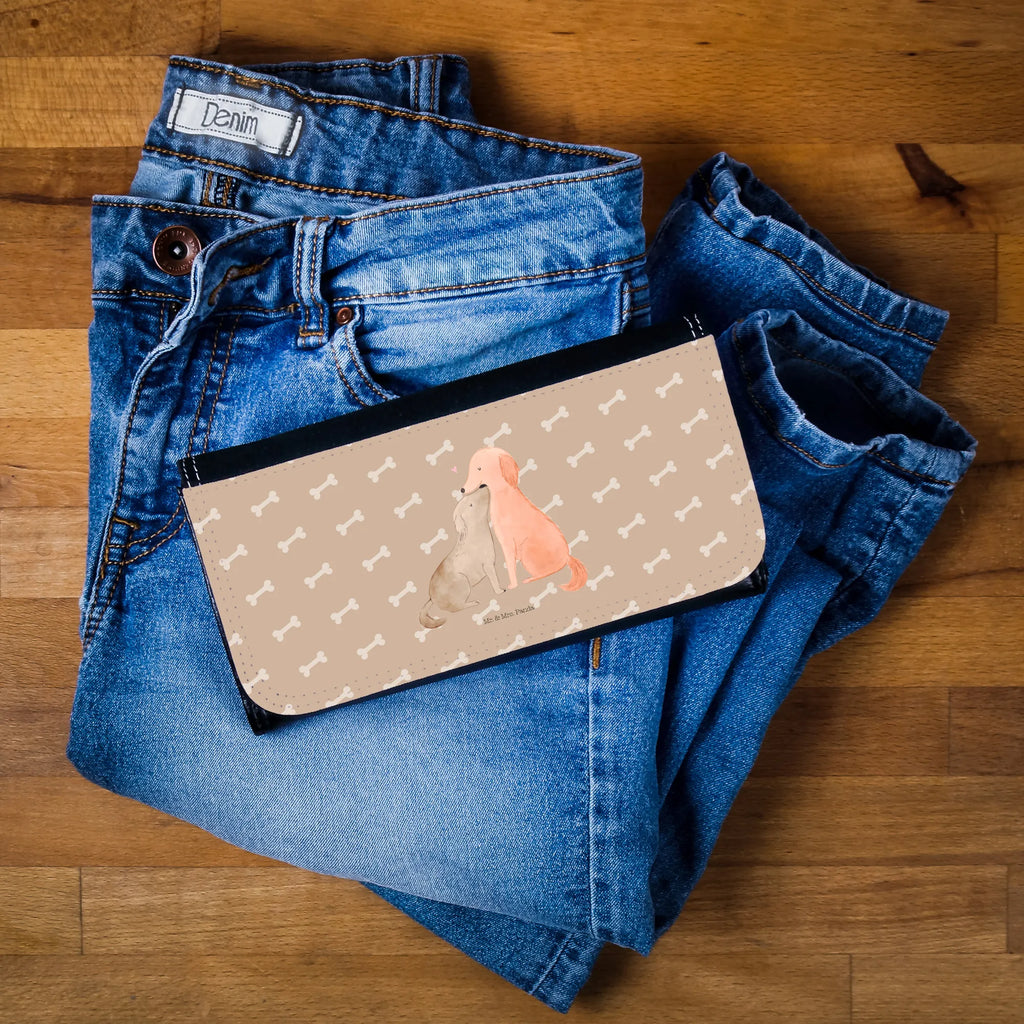 Ladies purse dogs Love Portemonnaie, Portemonee, Geldbörse, Damen, Groß, XXL, Geldbeutel, Portemonnaies, Hund, Hundemotiv, Haustier, Hunderasse, Tierliebhaber, Hundebesitzer, Sprüche, Liebe, Hund. Hunde, Kuss, Vertrauen, Kuscheln, Herz