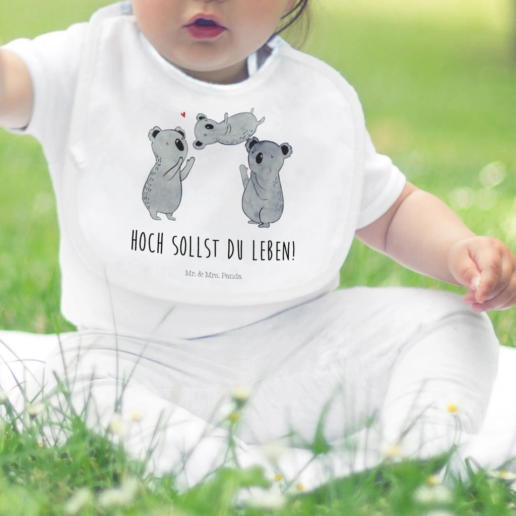 Organic Babylätzchen Koala Feiern Sich Baby, Lätzchen, Spucktuch, Sabberlätzchen, Klettlätzchen, Babygeschenk, Baby Lätzchen, Geschenk für Geburt, Geschenk zur Geburt, Baby Spucktuch, Babyausstattung, Geschenkidee für Babyparty, Geburtstag, Geburtstagsgeschenk, Geschenk, Koala, Familie, Kind, Eltern, Herz, Liebe