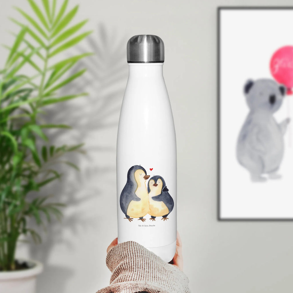 Thermosflasche Pinguin umarmend Isolierflasche, Thermoflasche, Trinkflasche, Thermos, Edelstahl, Pinguin, Liebe, Liebespaar, Liebesbeweis, Liebesgeschenk, Verlobung, Jahrestag, Hochzeitstag, Hochzeit, Hochzeitsgeschenk