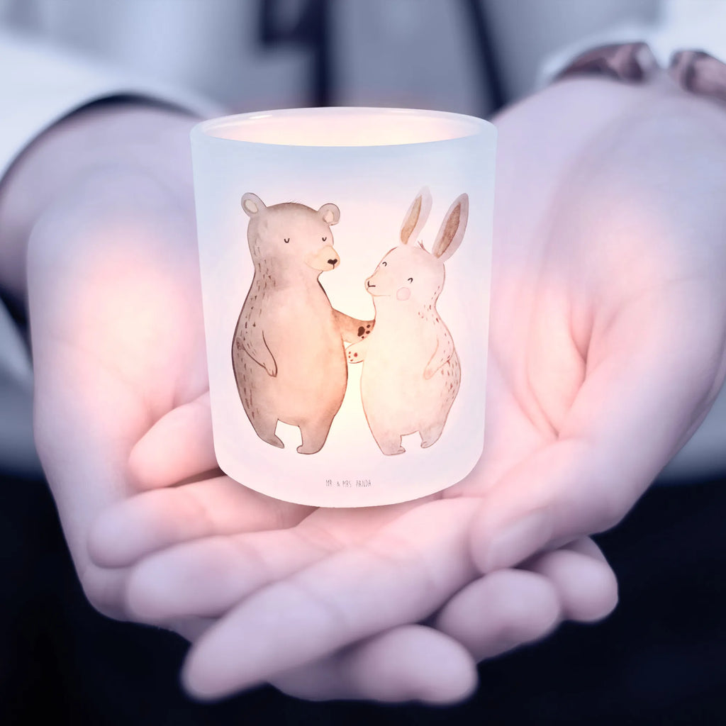 Windlicht Bär und Hase Umarmen Windlicht Glas, Teelichtglas, Teelichthalter, Teelichter, Kerzenglas, Windlicht Kerze, Kerzenlicht, Glas Windlicht, Windlicht Zur Hochzeit, Windlicht Deko, Windlicht Hochzeit, Teelichtgläser, Windlicht Dekorieren, Liebe, Partner, Freund, Freundin, Ehemann, Ehefrau, Heiraten, Verlobung, Heiratsantrag, Liebesgeschenk, Jahrestag, Hocheitstag, Freunde, bester Freund, Hase, Bär, Bärchen, best friends