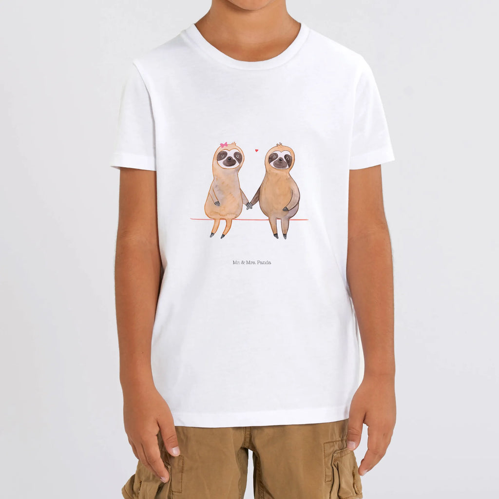 Organic Kinder T-Shirt Faultier Pärchen Kinder T-Shirt, Kinder T-Shirt Mädchen, Kinder T-Shirt Jungen, Faultier, Faultier Geschenk, Faultier Deko, Faultiere, faul, Lieblingstier, Liebe, Liebespaar, Faultierliebe, Faultierpärchen, verliebt, verlobt, gemeinsam, relaxen, Pärchen, Beziehung, Langsamkeit