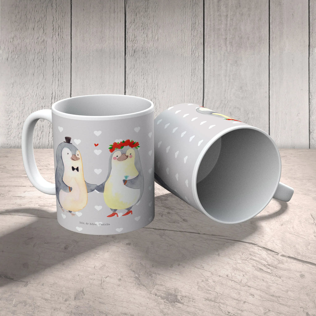 Kindertasse Pinguin Heirat Kindertasse, Kinder Tasse, Kunststoff Tasse, Kindergarten Tasse, Trinkbecher, Camping Becher, Kaffeetasse, Kunststoffbecher, Kindergartenbecher, Outdoorgeschirr, Kunststoffgeschirr, Reisebecher, Reisetasse, Kinderbecher, Bruchfeste Tasse, Bruchsichere Tasse, Plastik Tasse, Plastiktasse, Liebe, Partner, Freund, Freundin, Ehemann, Ehefrau, Heiraten, Verlobung, Heiratsantrag, Liebesgeschenk, Jahrestag, Hocheitstag