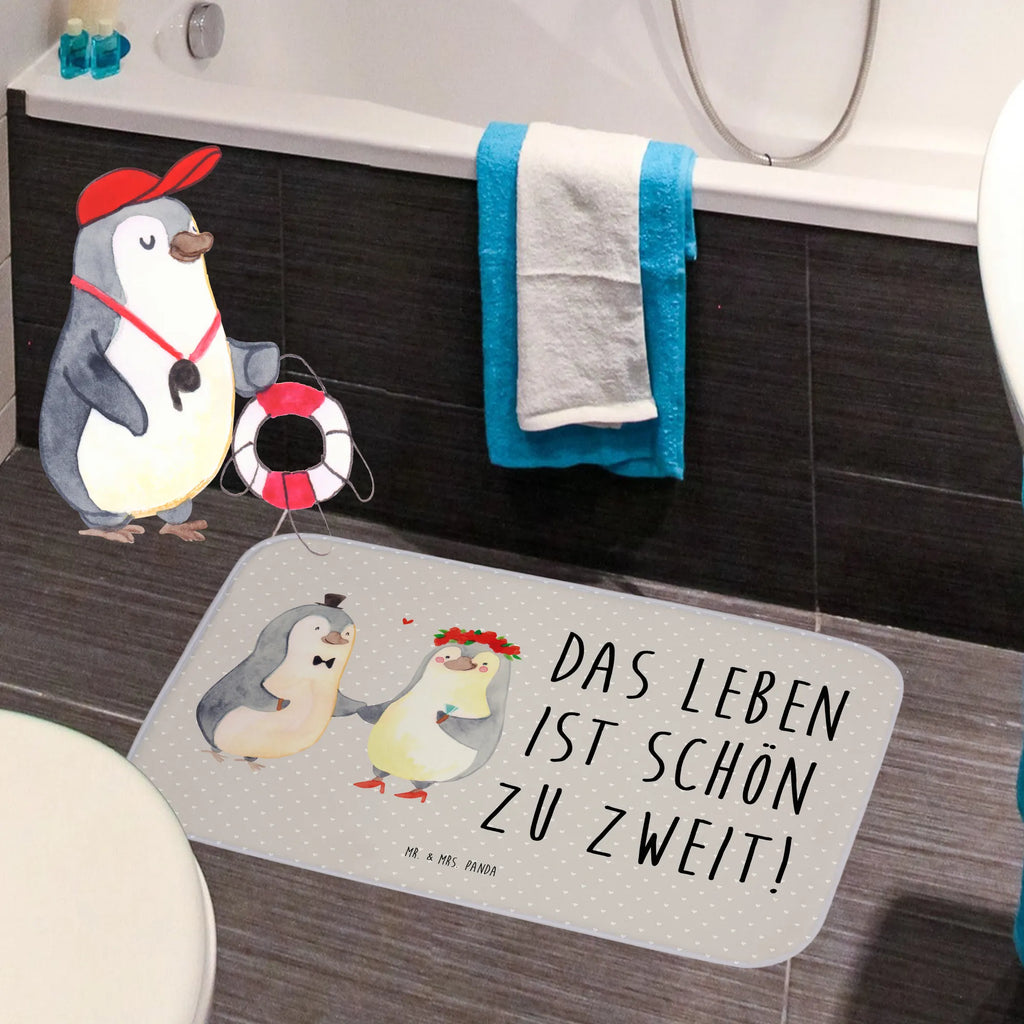 Badvorleger Pinguin Heirat Badematte, Badteppich, Duschvorleger, Badezimmerteppich, Badezimmermatte, Badvorleger, Duschmatte, Duschteppich, Badteppiche, Badgarnitur, Badematten, Teppich Badezimmer, Badezimmermatten, Liebe, Partner, Freund, Freundin, Ehemann, Ehefrau, Heiraten, Verlobung, Heiratsantrag, Liebesgeschenk, Jahrestag, Hocheitstag