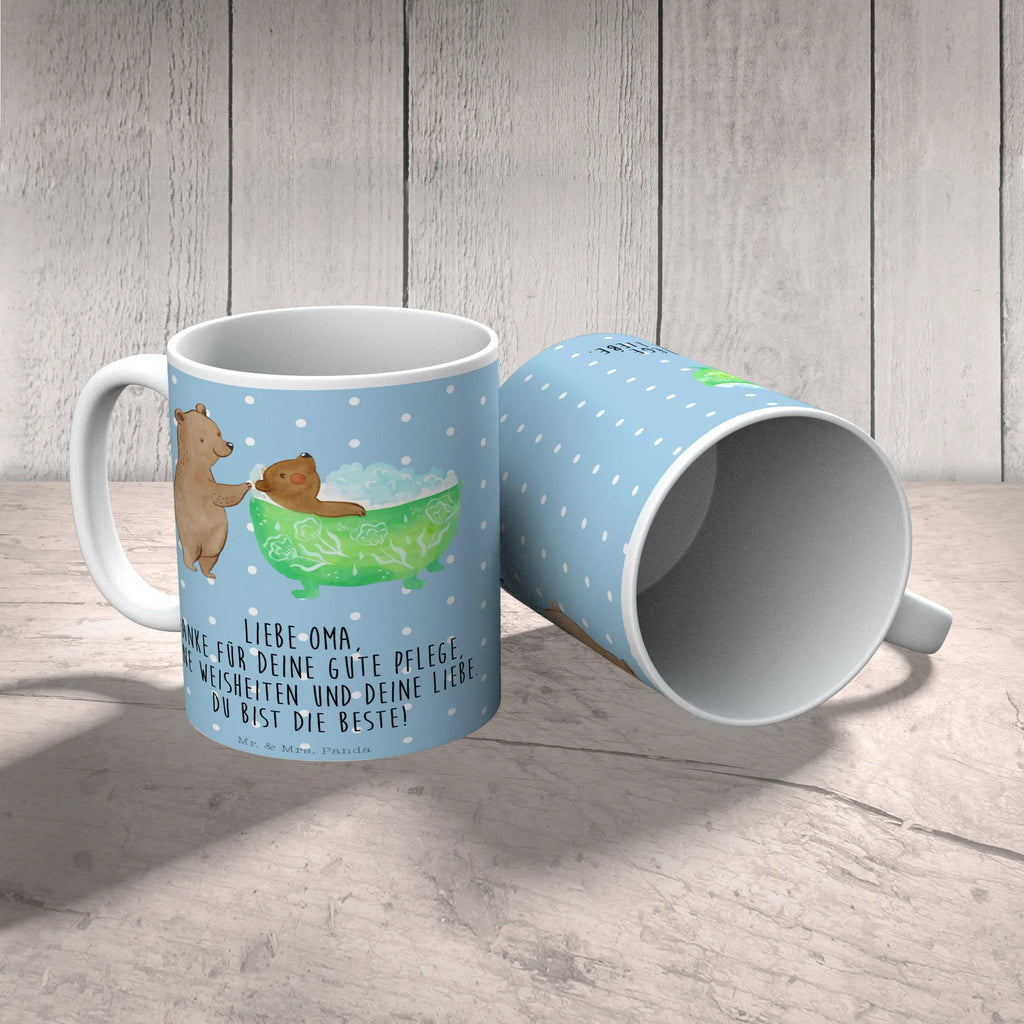 Tasse Oma badet Tasse, Kaffeetasse, Teetasse, Becher, Kaffeebecher, Teebecher, Keramiktasse, Porzellantasse, Büro Tasse, Geschenk Tasse, Tasse Sprüche, Tasse Motive, Kaffeetassen, Tasse bedrucken, Designer Tasse, Cappuccino Tassen, Schöne Teetassen, Familie, Vatertag, Muttertag, Bruder, Schwester, Mama, Papa, Oma, Opa, Großmutter, Enkel, Baden, Liebe