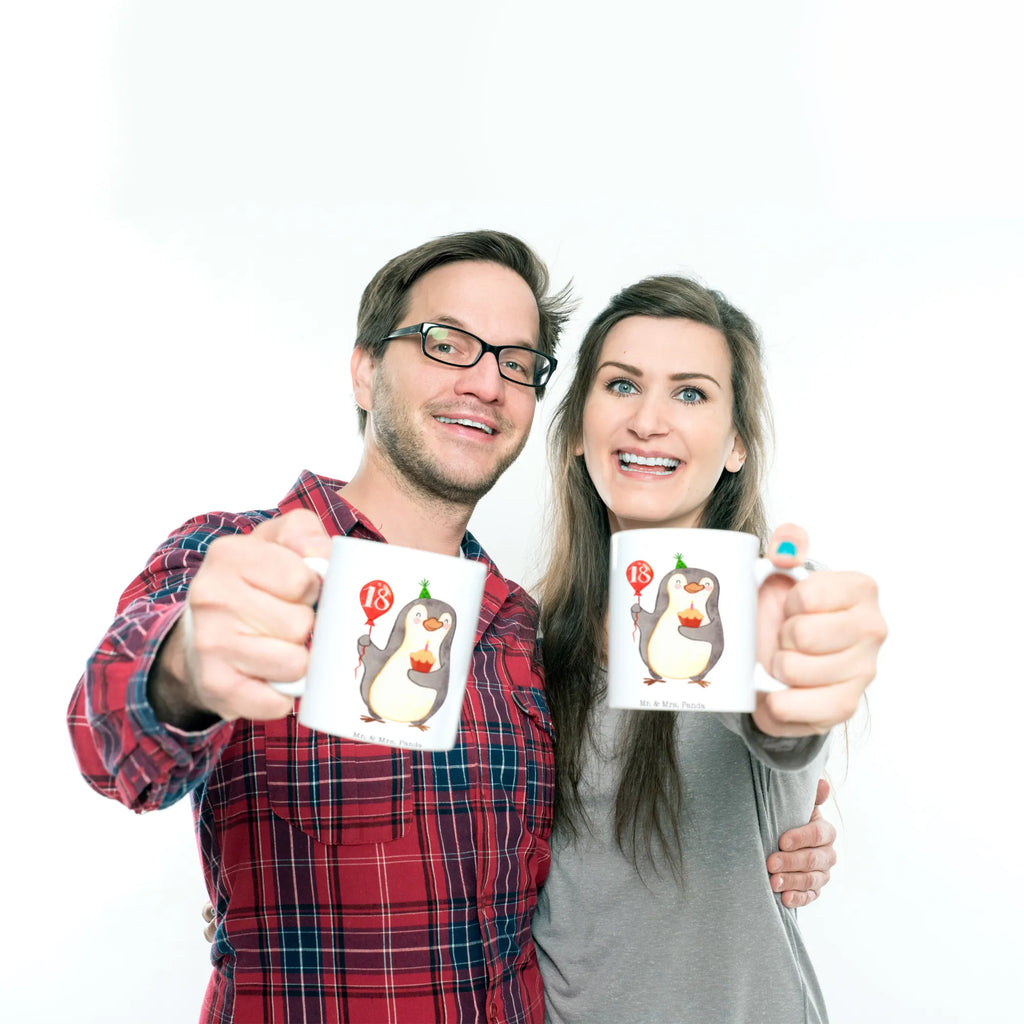 Tasse 18. Geburtstag Pinguin Luftballon Tasse, Kaffeetasse, Teetasse, Becher, Kaffeebecher, Teebecher, Keramiktasse, Porzellantasse, Büro Tasse, Geschenk Tasse, Tasse Sprüche, Tasse Motive, Kaffeetassen, Tasse bedrucken, Designer Tasse, Cappuccino Tassen, Schöne Teetassen, Geburtstag, Geburtstagsgeschenk, Geschenk, Pinguin, Geburtstage, Happy Birthday, Geburtstagsfeier