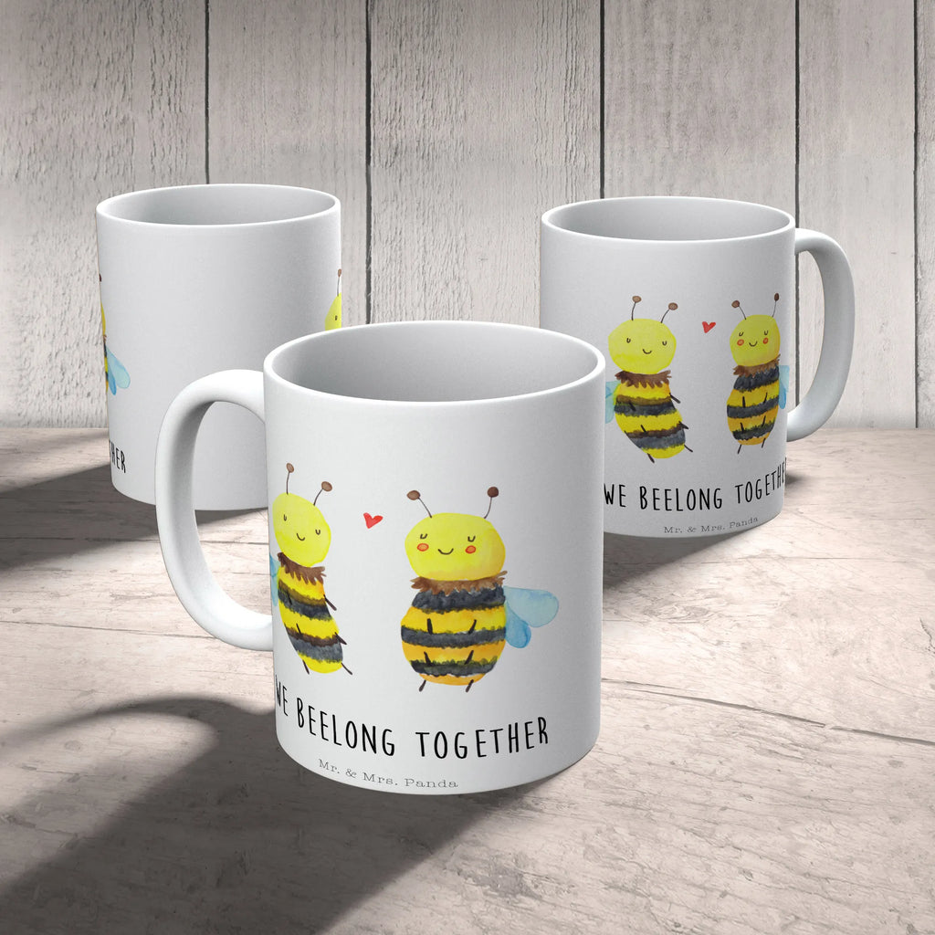 Tasse Biene Verliebt Tasse, Kaffeetasse, Teetasse, Becher, Kaffeebecher, Teebecher, Keramiktasse, Porzellantasse, Büro Tasse, Geschenk Tasse, Tasse Sprüche, Tasse Motive, Kaffeetassen, Tasse bedrucken, Designer Tasse, Cappuccino Tassen, Schöne Teetassen, Biene, Wespe, Hummel