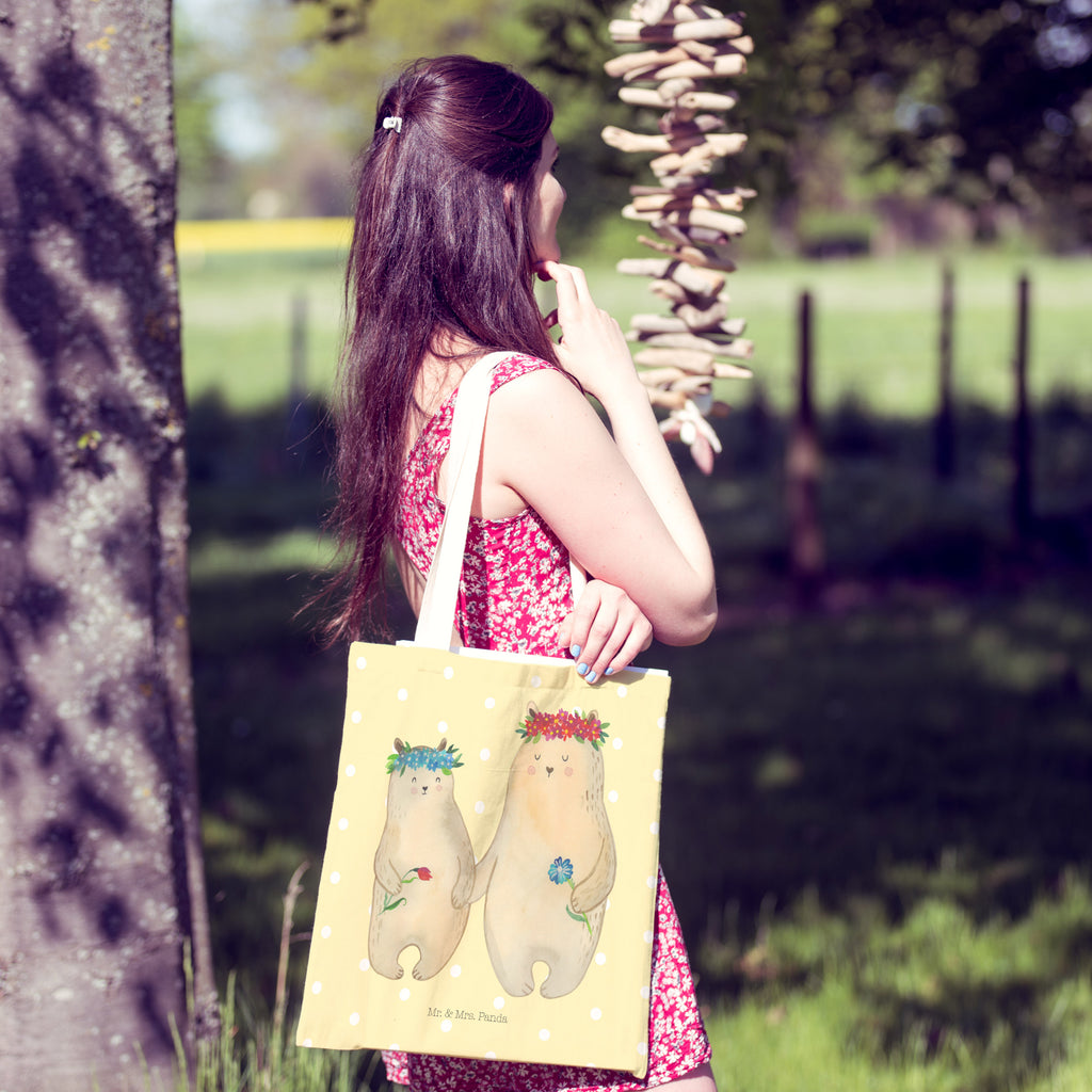 Einkaufstasche Bären mit Blumenkranz Tragetasche, Tasche, Beutel, Stofftasche, Baumwolltasche, Umhängetasche, Shopper, Einkaufstasche, Beuteltasche, Familie, Vatertag, Muttertag, Bruder, Schwester, Mama, Papa, Oma, Opa, Bär, Bären, Mutter, Mutti, Mami, Lieblingsmensch, Lieblingsmama, beste Mutter, weltbeste Mama, Geschenk Mama. Muttertag, Tochter, Kind, Kinder, Töchter, Family, Vorbild