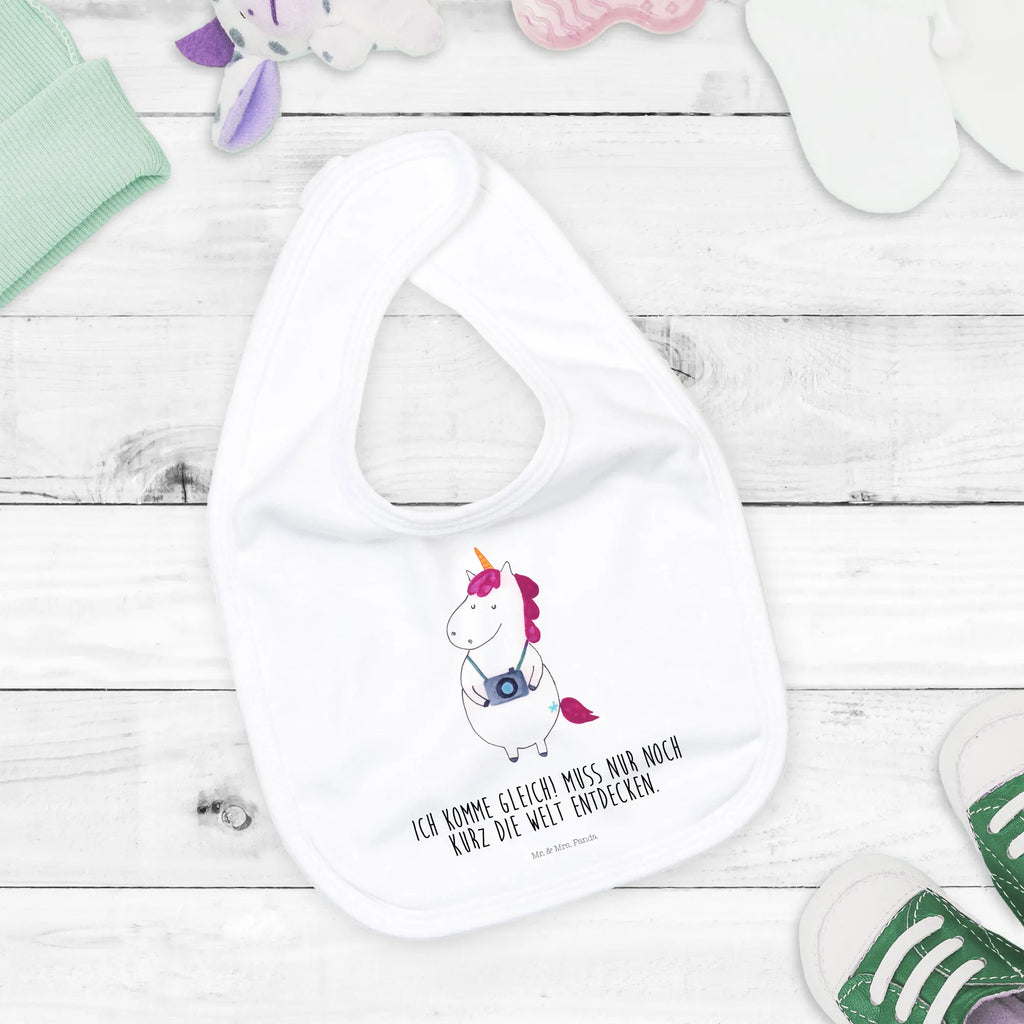 Organic Babylätzchen Einhorn Fotograf Baby, Lätzchen, Spucktuch, Sabberlätzchen, Klettlätzchen, Babygeschenk, Baby Lätzchen, Geschenk für Geburt, Geschenk zur Geburt, Baby Spucktuch, Babyausstattung, Geschenkidee für Babyparty, Einhorn, Einhörner, Einhorn Deko, Pegasus, Unicorn, Fotograf, Fotografie, Kamera, Reisen, Weltreise, Weltenbummler, Urlaub, Tourist, Kurztrip, Reise, Städtereise