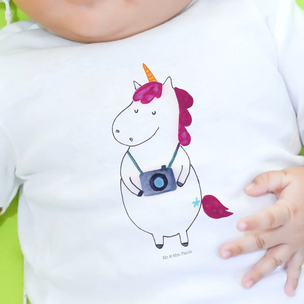 Organic Baby Shirt Einhorn Fotograf Baby T-Shirt, Jungen Baby T-Shirt, Mädchen Baby T-Shirt, Shirt, Einhorn, Einhörner, Einhorn Deko, Pegasus, Unicorn, Fotograf, Fotografie, Kamera, Reisen, Weltreise, Weltenbummler, Urlaub, Tourist, Kurztrip, Reise, Städtereise