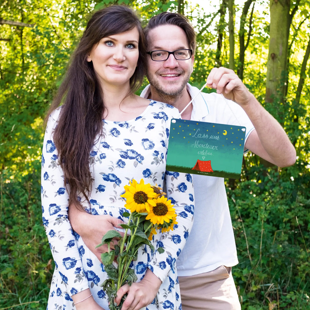 Deko Schild Abenteuer Dekoschild, Deko Schild, Schild, Tür Schild, Türschild, Holzschild, Wandschild, Wanddeko, Blumen Deko, Frühlings Deko, Sommer Deko, Dekoration, positive Botschaft, Naturliebhaber, Outdoor, Natur, Abenteuer, Zelten, Spruch Freiheit, Reise Geschenk, Bagpacker Geschenk, Urlaub, Camping