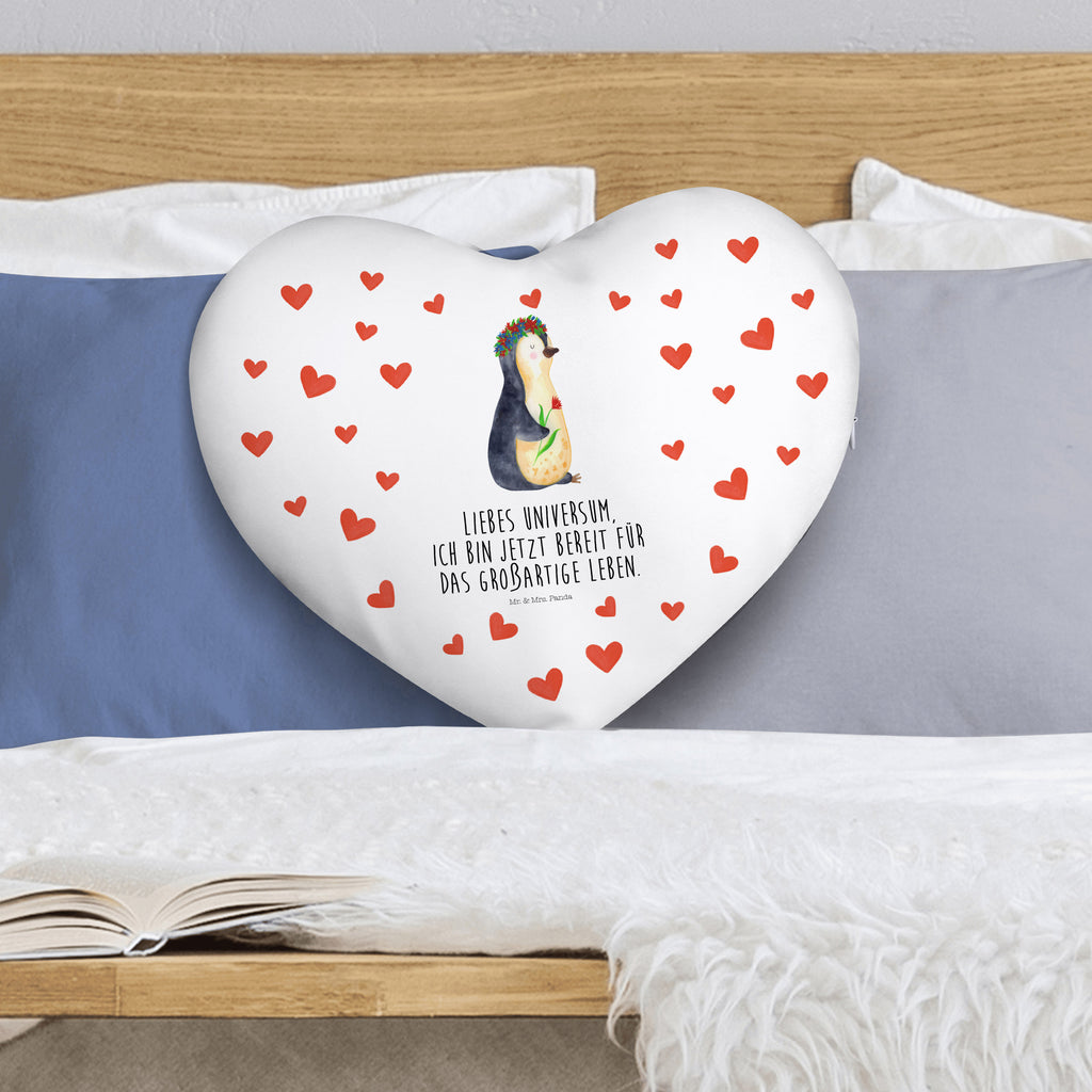 Herzkissen Pinguin Blumenkranz Kissen, Herzkissen, Herzform, Herz, Dekokissen, Pinguin, Pinguine, Blumenkranz, Universum, Leben, Wünsche, Ziele, Lebensziele, Motivation, Lebenslust, Liebeskummer, Geschenkidee