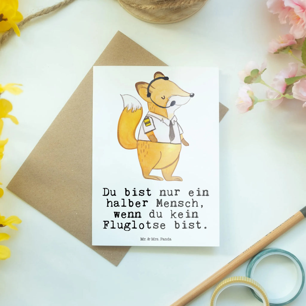 Grußkarte Fluglotse mit Herz Grußkarte, Klappkarte, Einladungskarte, Glückwunschkarte, Hochzeitskarte, Geburtstagskarte, Karte, Ansichtskarten, Beruf, Ausbildung, Jubiläum, Abschied, Rente, Kollege, Kollegin, Geschenk, Schenken, Arbeitskollege, Mitarbeiter, Firma, Danke, Dankeschön, Fluglotse, Flugverkehrsleiter, Luftfahrtpersonal, Flugsicherung