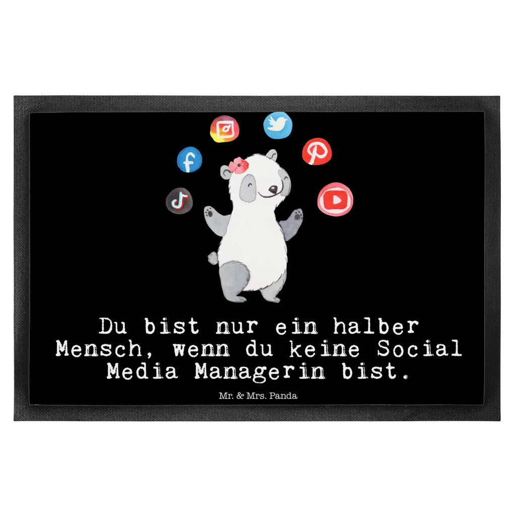 Fußmatte Social Media Managerin mit Herz Türvorleger, Schmutzmatte, Fußabtreter, Matte, Schmutzfänger, Fußabstreifer, Schmutzfangmatte, Türmatte, Motivfußmatte, Haustürmatte, Vorleger, Fussmatten, Fußmatten, Gummimatte, Fußmatte außen, Fußmatte innen, Fussmatten online, Gummi Matte, Sauberlaufmatte, Fußmatte waschbar, Fußmatte outdoor, Schmutzfangmatte waschbar, Eingangsteppich, Fußabstreifer außen, Fußabtreter außen, Schmutzfangteppich, Fußmatte außen wetterfest, Beruf, Ausbildung, Jubiläum, Abschied, Rente, Kollege, Kollegin, Geschenk, Schenken, Arbeitskollege, Mitarbeiter, Firma, Danke, Dankeschön