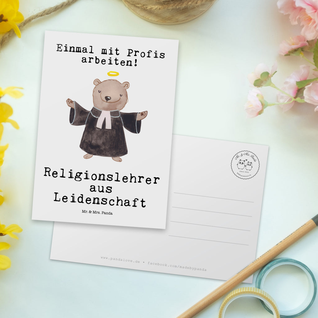 Postkarte Religionslehrer aus Leidenschaft Postkarte, Karte, Geschenkkarte, Grußkarte, Einladung, Ansichtskarte, Geburtstagskarte, Einladungskarte, Dankeskarte, Ansichtskarten, Einladung Geburtstag, Einladungskarten Geburtstag, Beruf, Ausbildung, Jubiläum, Abschied, Rente, Kollege, Kollegin, Geschenk, Schenken, Arbeitskollege, Mitarbeiter, Firma, Danke, Dankeschön, Religionslehrer, Reli Lehrer, Schule, Grundschule