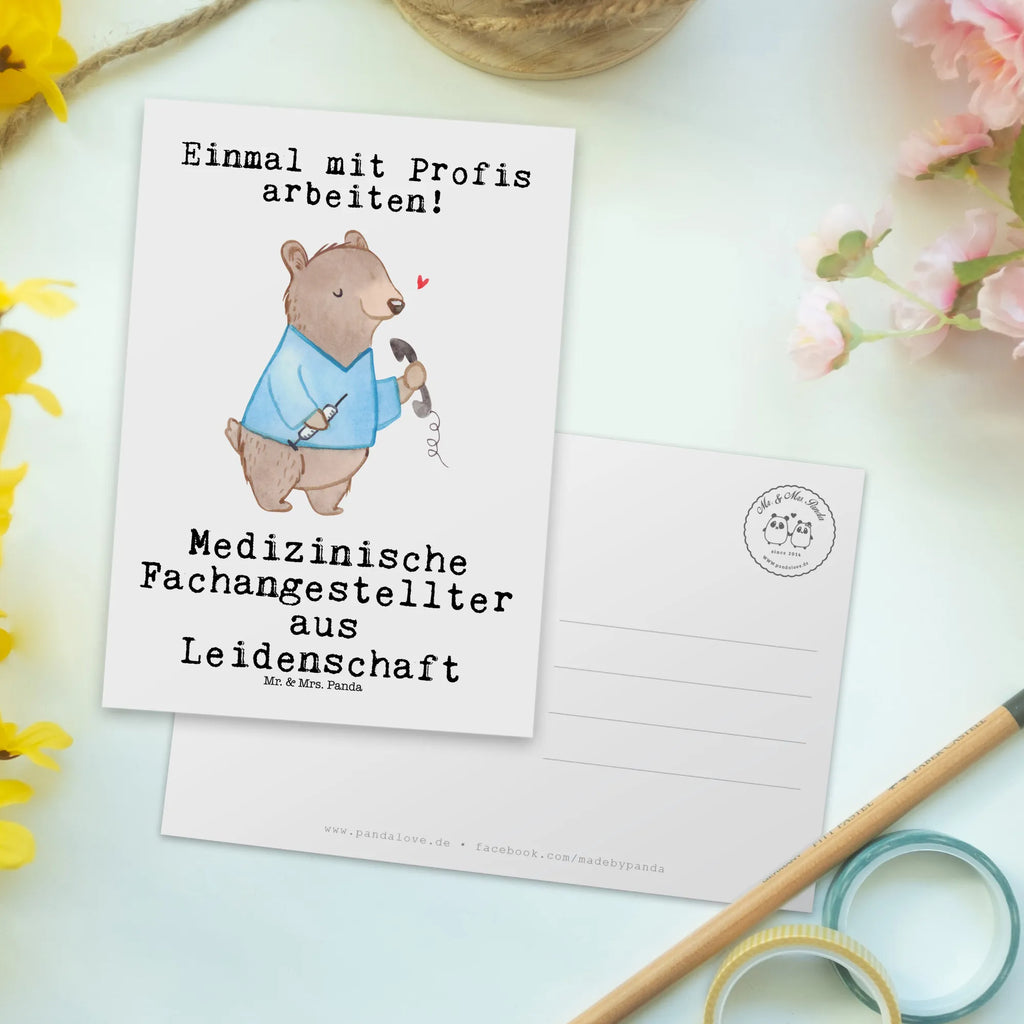 Postkarte Medizinische Fachangestellter aus Leidenschaft Postkarte, Karte, Geschenkkarte, Grußkarte, Einladung, Ansichtskarte, Geburtstagskarte, Einladungskarte, Dankeskarte, Ansichtskarten, Einladung Geburtstag, Einladungskarten Geburtstag, Beruf, Ausbildung, Jubiläum, Abschied, Rente, Kollege, Kollegin, Geschenk, Schenken, Arbeitskollege, Mitarbeiter, Firma, Danke, Dankeschön, Arzthelfer, Medizinischer Fachangestellter, Sprechstundenhilfe