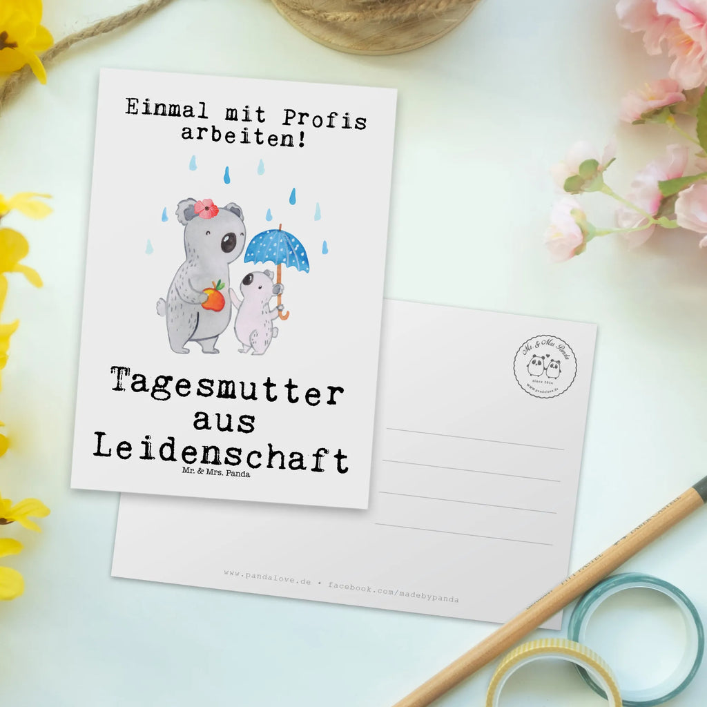 Postkarte Tagesmutter aus Leidenschaft Postkarte, Karte, Geschenkkarte, Grußkarte, Einladung, Ansichtskarte, Geburtstagskarte, Einladungskarte, Dankeskarte, Ansichtskarten, Einladung Geburtstag, Einladungskarten Geburtstag, Beruf, Ausbildung, Jubiläum, Abschied, Rente, Kollege, Kollegin, Geschenk, Schenken, Arbeitskollege, Mitarbeiter, Firma, Danke, Dankeschön