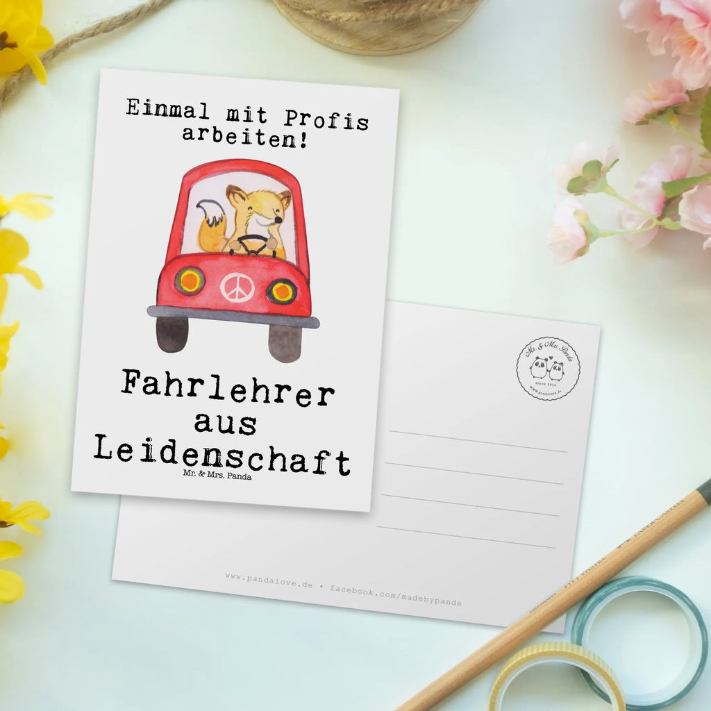 Postkarte Fahrlehrer aus Leidenschaft Postkarte, Karte, Geschenkkarte, Grußkarte, Einladung, Ansichtskarte, Geburtstagskarte, Einladungskarte, Dankeskarte, Ansichtskarten, Einladung Geburtstag, Einladungskarten Geburtstag, Beruf, Ausbildung, Jubiläum, Abschied, Rente, Kollege, Kollegin, Geschenk, Schenken, Arbeitskollege, Mitarbeiter, Firma, Danke, Dankeschön, Fahrlehrer, Fahrschule, Fahrschullehrer