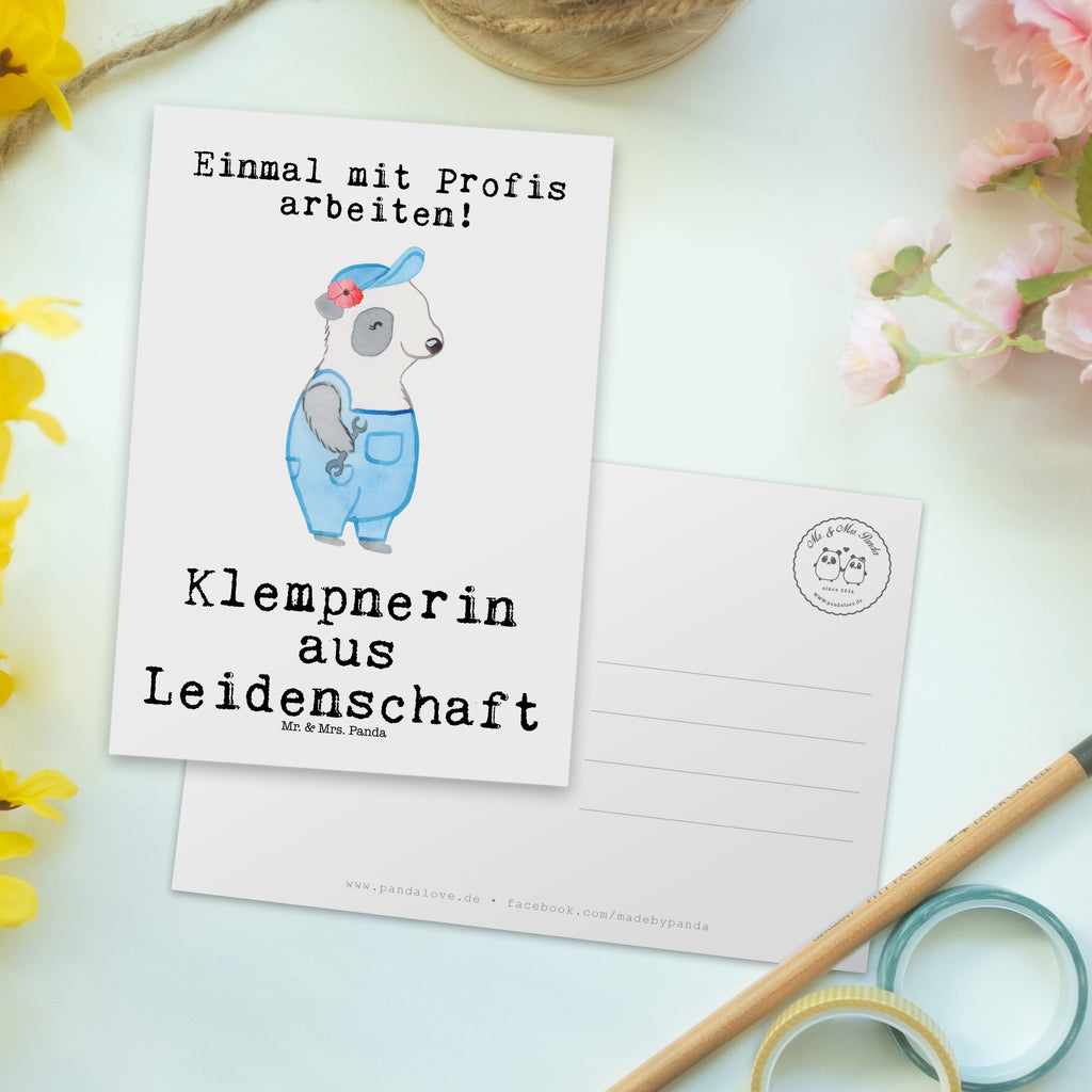 Postkarte Klempnerin Leidenschaft Postkarte, Karte, Geschenkkarte, Grußkarte, Einladung, Ansichtskarte, Geburtstagskarte, Einladungskarte, Dankeskarte, Ansichtskarten, Einladung Geburtstag, Einladungskarten Geburtstag, Beruf, Ausbildung, Jubiläum, Abschied, Rente, Kollege, Kollegin, Geschenk, Schenken, Arbeitskollege, Mitarbeiter, Firma, Danke, Dankeschön, Klempnerin, Handwerkerin, Installateurin, Meisterin, Gesellenprüfung, Fachbetrieb, Bauklempnerin, Sanitärinstallationen