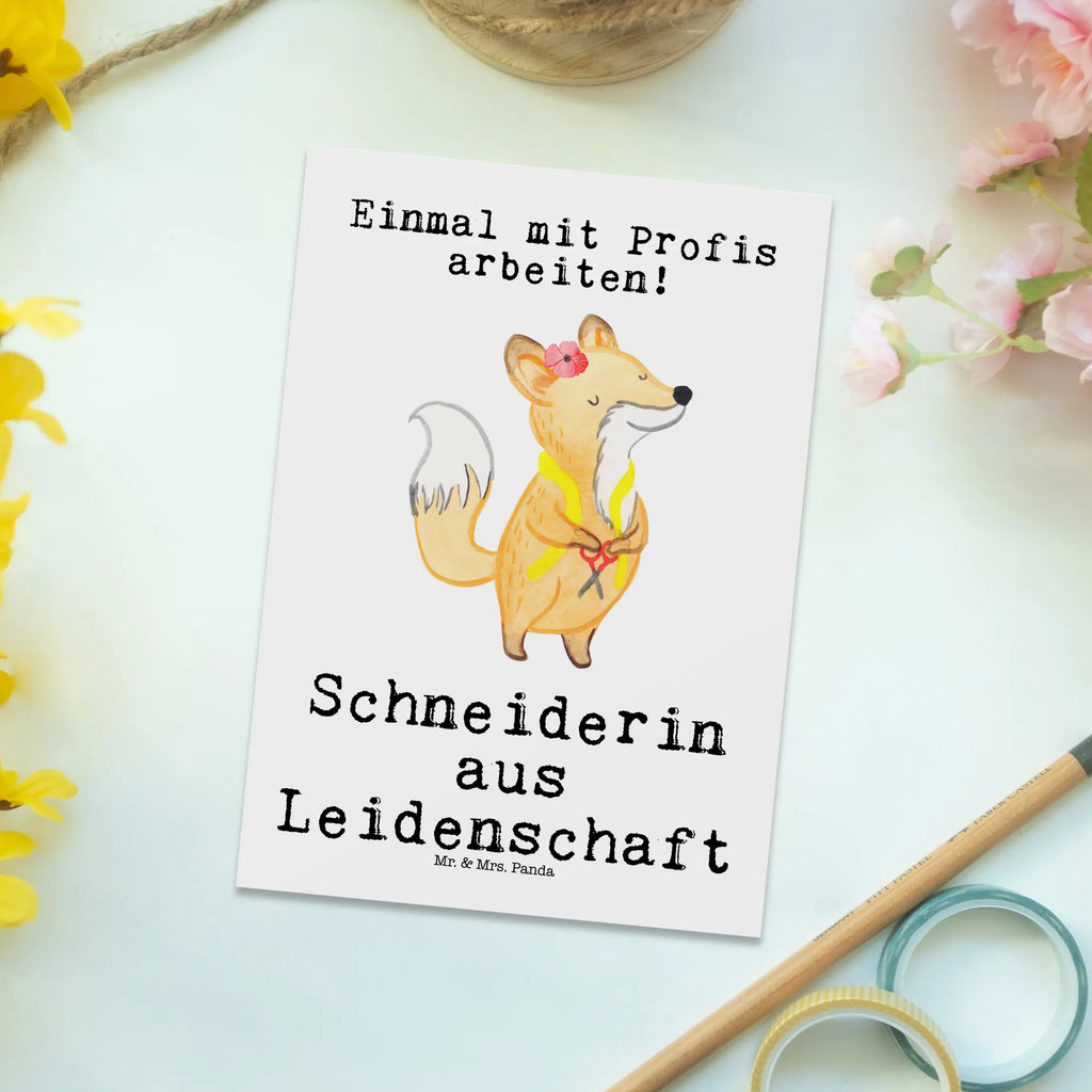 Postkarte Schneiderin aus Leidenschaft Postkarte, Karte, Geschenkkarte, Grußkarte, Einladung, Ansichtskarte, Geburtstagskarte, Einladungskarte, Dankeskarte, Ansichtskarten, Einladung Geburtstag, Einladungskarten Geburtstag, Beruf, Ausbildung, Jubiläum, Abschied, Rente, Kollege, Kollegin, Geschenk, Schenken, Arbeitskollege, Mitarbeiter, Firma, Danke, Dankeschön