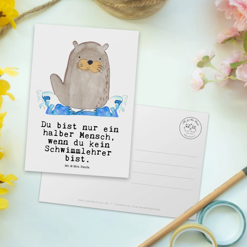 Postkarte Schwimmlehrer mit Herz Postkarte, Karte, Geschenkkarte, Grußkarte, Einladung, Ansichtskarte, Geburtstagskarte, Einladungskarte, Dankeskarte, Ansichtskarten, Einladung Geburtstag, Einladungskarten Geburtstag, Beruf, Ausbildung, Jubiläum, Abschied, Rente, Kollege, Kollegin, Geschenk, Schenken, Arbeitskollege, Mitarbeiter, Firma, Danke, Dankeschön, Schwimmlehrer, Schwimmbad, Schwimmschule, Schwimmverein, Schwimmkurs