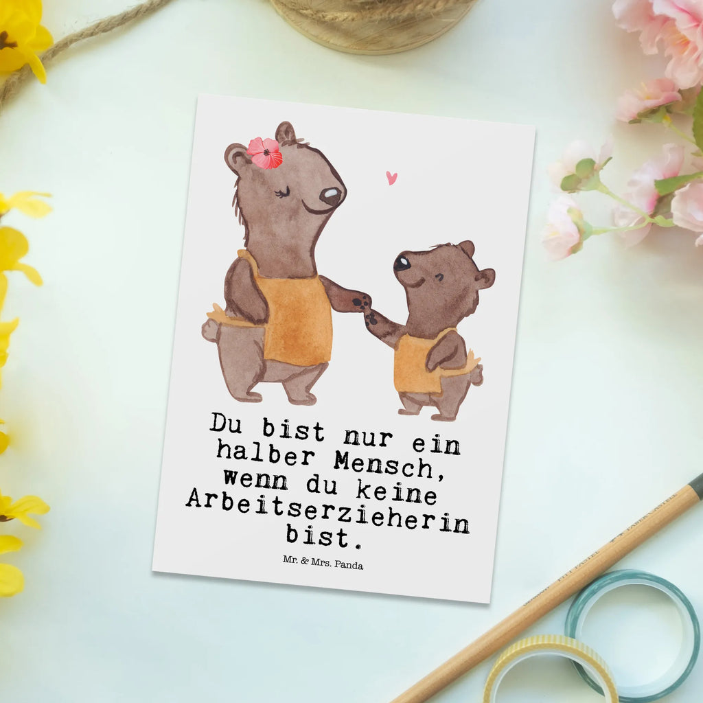 Postkarte Arbeitserzieherin mit Herz Postkarte, Karte, Geschenkkarte, Grußkarte, Einladung, Ansichtskarte, Geburtstagskarte, Einladungskarte, Dankeskarte, Ansichtskarten, Einladung Geburtstag, Einladungskarten Geburtstag, Beruf, Ausbildung, Jubiläum, Abschied, Rente, Kollege, Kollegin, Geschenk, Schenken, Arbeitskollege, Mitarbeiter, Firma, Danke, Dankeschön, Arbeitserzieherin, Arbeitspädagogin, Studium