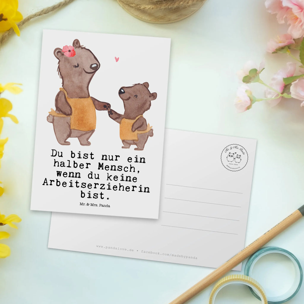 Postkarte Arbeitserzieherin mit Herz Postkarte, Karte, Geschenkkarte, Grußkarte, Einladung, Ansichtskarte, Geburtstagskarte, Einladungskarte, Dankeskarte, Ansichtskarten, Einladung Geburtstag, Einladungskarten Geburtstag, Beruf, Ausbildung, Jubiläum, Abschied, Rente, Kollege, Kollegin, Geschenk, Schenken, Arbeitskollege, Mitarbeiter, Firma, Danke, Dankeschön, Arbeitserzieherin, Arbeitspädagogin, Studium