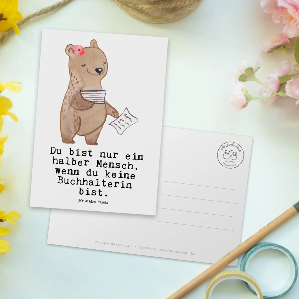 Postkarte Buchhalterin mit Herz Postkarte, Karte, Geschenkkarte, Grußkarte, Einladung, Ansichtskarte, Geburtstagskarte, Einladungskarte, Dankeskarte, Ansichtskarten, Einladung Geburtstag, Einladungskarten Geburtstag, Beruf, Ausbildung, Jubiläum, Abschied, Rente, Kollege, Kollegin, Geschenk, Schenken, Arbeitskollege, Mitarbeiter, Firma, Danke, Dankeschön, Buchhalter, in Bürojob, Backoffice Mitarbeiterin, Angestellte