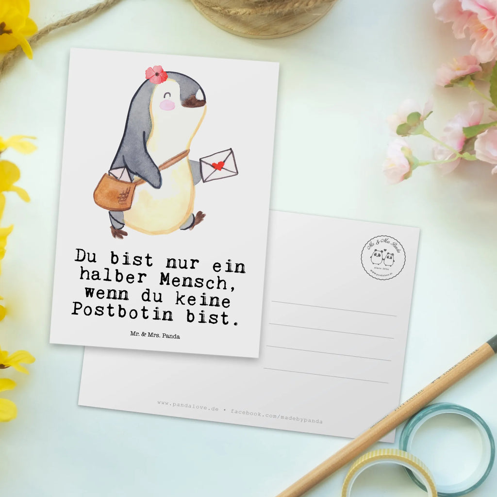 Postkarte Postbotin mit Herz Postkarte, Karte, Geschenkkarte, Grußkarte, Einladung, Ansichtskarte, Geburtstagskarte, Einladungskarte, Dankeskarte, Ansichtskarten, Einladung Geburtstag, Einladungskarten Geburtstag, Beruf, Ausbildung, Jubiläum, Abschied, Rente, Kollege, Kollegin, Geschenk, Schenken, Arbeitskollege, Mitarbeiter, Firma, Danke, Dankeschön, Postbotin, Briefzustellerin, Briefträgerin, Postlerin