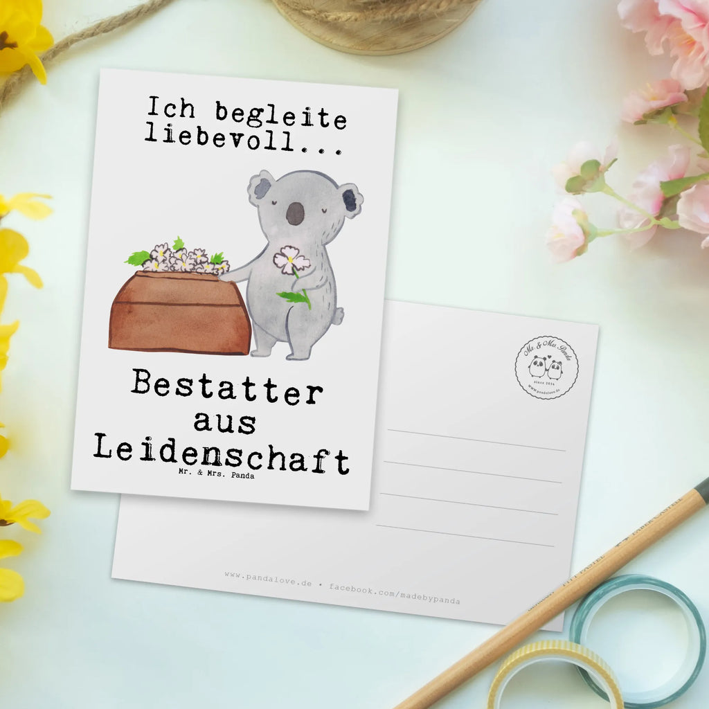 Postkarte Bestatter Leidenschaft Postkarte, Karte, Geschenkkarte, Grußkarte, Einladung, Ansichtskarte, Geburtstagskarte, Einladungskarte, Dankeskarte, Ansichtskarten, Einladung Geburtstag, Einladungskarten Geburtstag, Beruf, Ausbildung, Jubiläum, Abschied, Rente, Kollege, Kollegin, Geschenk, Schenken, Arbeitskollege, Mitarbeiter, Firma, Danke, Dankeschön