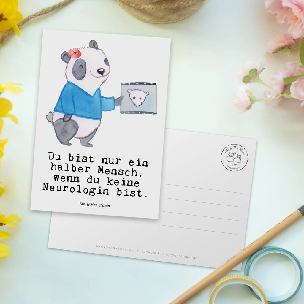 Postkarte Neurologin mit Herz Postkarte, Karte, Geschenkkarte, Grußkarte, Einladung, Ansichtskarte, Geburtstagskarte, Einladungskarte, Dankeskarte, Ansichtskarten, Einladung Geburtstag, Einladungskarten Geburtstag, Beruf, Ausbildung, Jubiläum, Abschied, Rente, Kollege, Kollegin, Geschenk, Schenken, Arbeitskollege, Mitarbeiter, Firma, Danke, Dankeschön, Neurologin, Neurologie, Mediziner, Medizinstudium