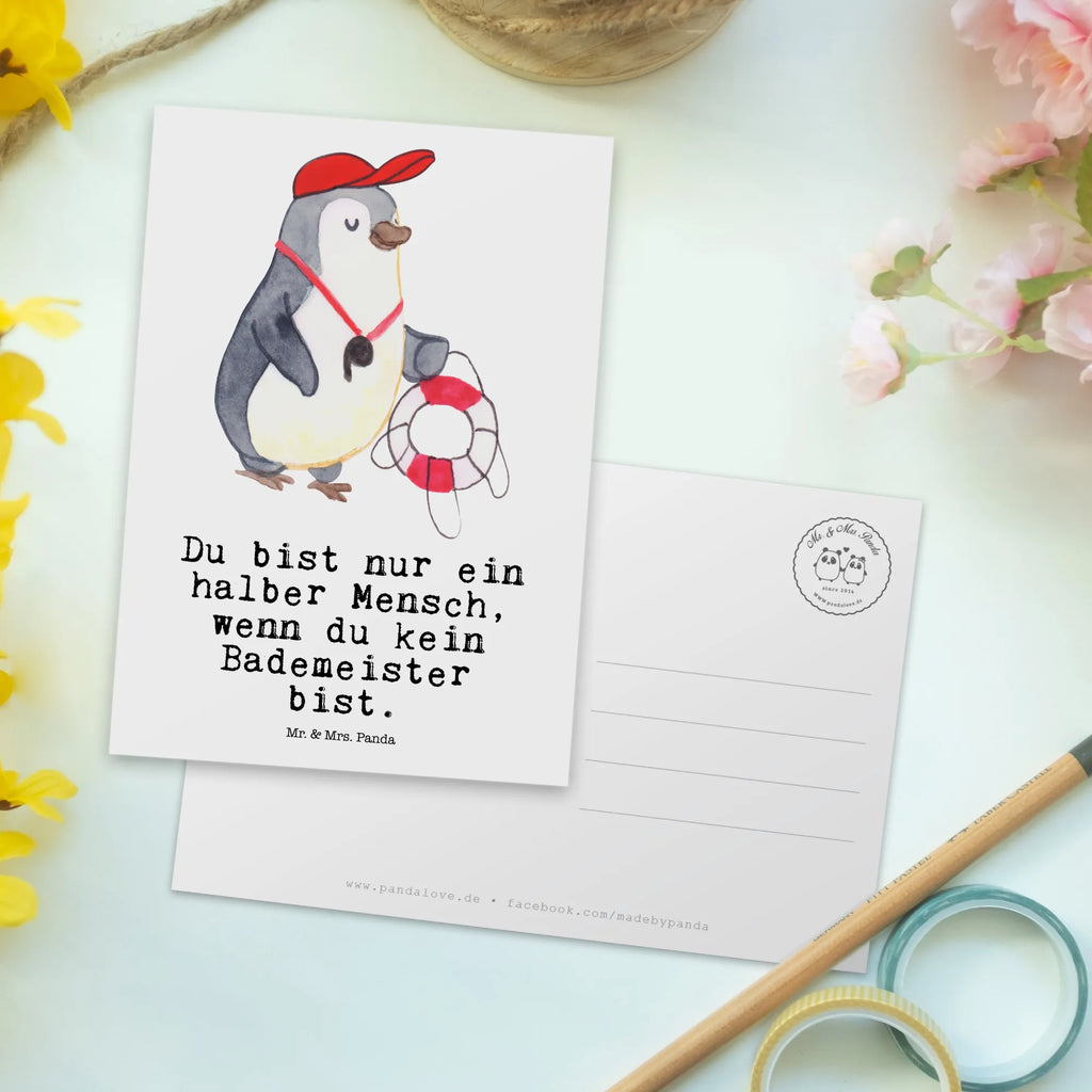 Postkarte Bademeister mit Herz Postkarte, Karte, Geschenkkarte, Grußkarte, Einladung, Ansichtskarte, Geburtstagskarte, Einladungskarte, Dankeskarte, Ansichtskarten, Einladung Geburtstag, Einladungskarten Geburtstag, Beruf, Ausbildung, Jubiläum, Abschied, Rente, Kollege, Kollegin, Geschenk, Schenken, Arbeitskollege, Mitarbeiter, Firma, Danke, Dankeschön, Bademeister, Rettungsschwimmer, Schwimmmeister, Schwimmbad, Freibad, Badeanstalt, Schwimmverein, Schwimmschule