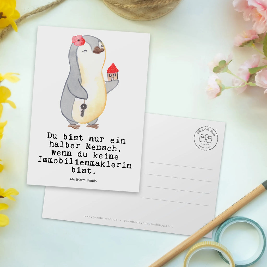 Postkarte Immobilienmaklerin mit Herz Postkarte, Karte, Geschenkkarte, Grußkarte, Einladung, Ansichtskarte, Geburtstagskarte, Einladungskarte, Dankeskarte, Ansichtskarten, Einladung Geburtstag, Einladungskarten Geburtstag, Beruf, Ausbildung, Jubiläum, Abschied, Rente, Kollege, Kollegin, Geschenk, Schenken, Arbeitskollege, Mitarbeiter, Firma, Danke, Dankeschön, Immobilienmaklerin, Immobilienhändlerin, Immobilienkauffrau, Immobilienbüro