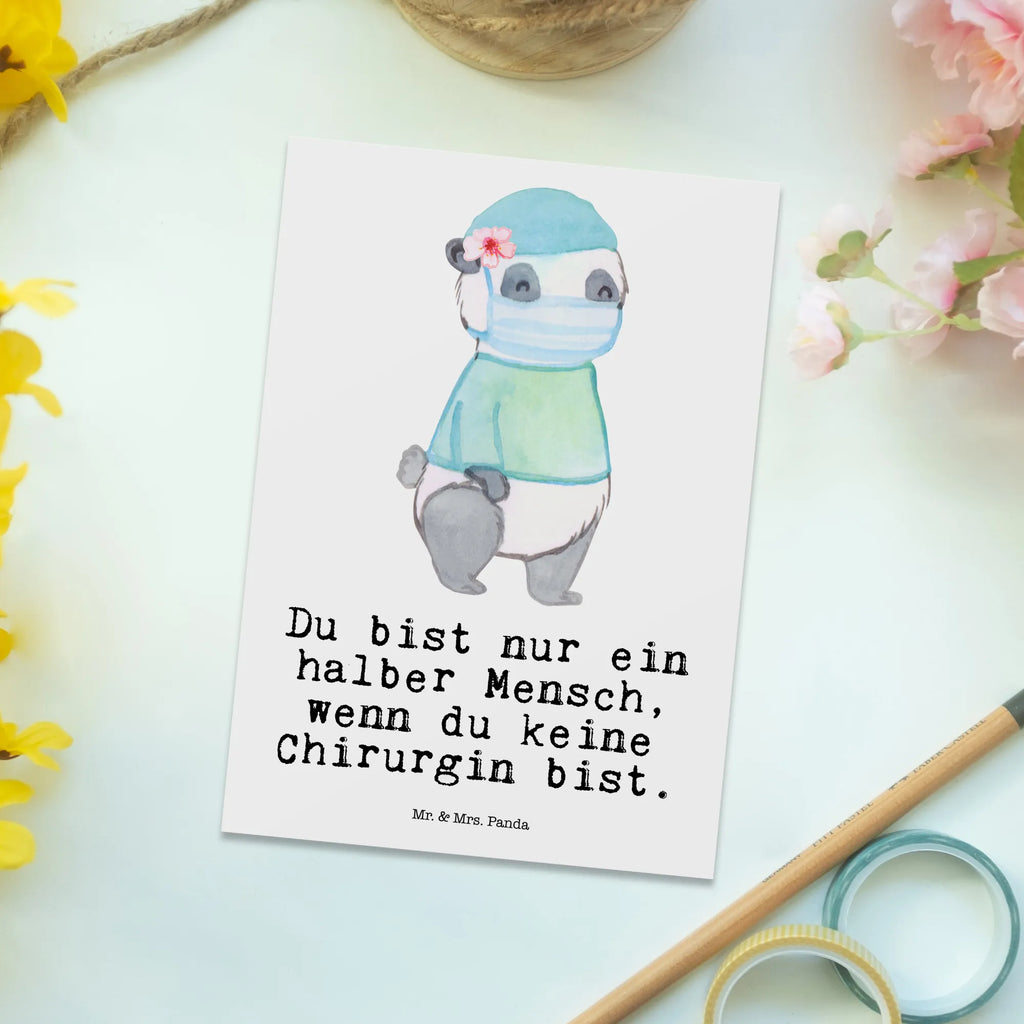 Postkarte Chirurgin mit Herz Postkarte, Karte, Geschenkkarte, Grußkarte, Einladung, Ansichtskarte, Geburtstagskarte, Einladungskarte, Dankeskarte, Ansichtskarten, Einladung Geburtstag, Einladungskarten Geburtstag, Beruf, Ausbildung, Jubiläum, Abschied, Rente, Kollege, Kollegin, Geschenk, Schenken, Arbeitskollege, Mitarbeiter, Firma, Danke, Dankeschön, Chirurgin, Unfallchirurgini, Notfallchirurgin, Krankenhaus, Ärztin, Medizinerin