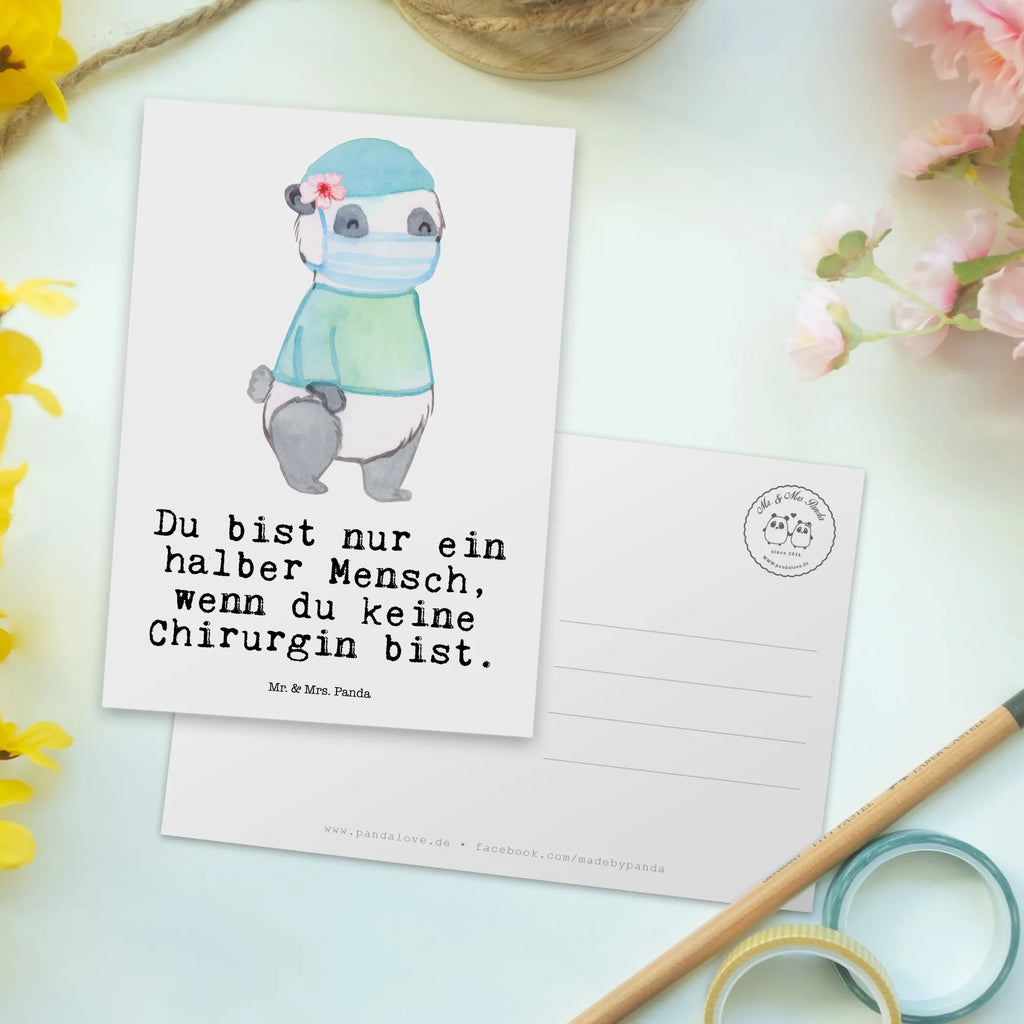 Postkarte Chirurgin mit Herz Postkarte, Karte, Geschenkkarte, Grußkarte, Einladung, Ansichtskarte, Geburtstagskarte, Einladungskarte, Dankeskarte, Ansichtskarten, Einladung Geburtstag, Einladungskarten Geburtstag, Beruf, Ausbildung, Jubiläum, Abschied, Rente, Kollege, Kollegin, Geschenk, Schenken, Arbeitskollege, Mitarbeiter, Firma, Danke, Dankeschön, Chirurgin, Unfallchirurgini, Notfallchirurgin, Krankenhaus, Ärztin, Medizinerin