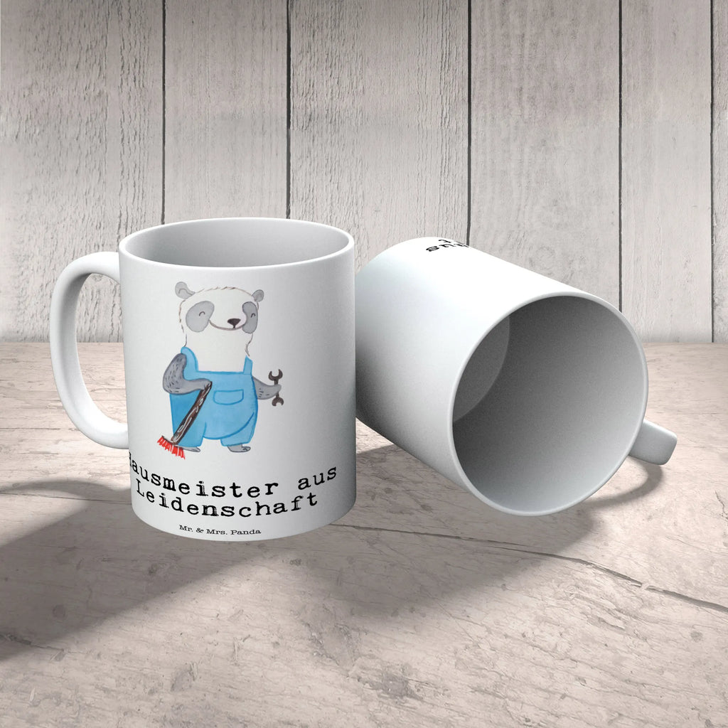 Tasse Hausmeister aus Leidenschaft Tasse, Kaffeetasse, Teetasse, Becher, Kaffeebecher, Teebecher, Keramiktasse, Porzellantasse, Büro Tasse, Geschenk Tasse, Tasse Sprüche, Tasse Motive, Kaffeetassen, Tasse bedrucken, Designer Tasse, Cappuccino Tassen, Schöne Teetassen, Beruf, Ausbildung, Jubiläum, Abschied, Rente, Kollege, Kollegin, Geschenk, Schenken, Arbeitskollege, Mitarbeiter, Firma, Danke, Dankeschön, Hausmeister, Concierge, Hausverwalter, Facility Manager