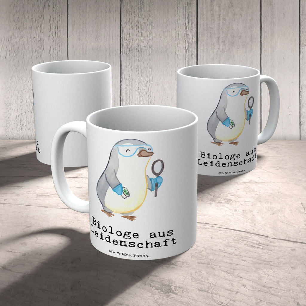 Tasse Biologe aus Leidenschaft Tasse, Kaffeetasse, Teetasse, Becher, Kaffeebecher, Teebecher, Keramiktasse, Porzellantasse, Büro Tasse, Geschenk Tasse, Tasse Sprüche, Tasse Motive, Kaffeetassen, Tasse bedrucken, Designer Tasse, Cappuccino Tassen, Schöne Teetassen, Beruf, Ausbildung, Jubiläum, Abschied, Rente, Kollege, Kollegin, Geschenk, Schenken, Arbeitskollege, Mitarbeiter, Firma, Danke, Dankeschön, Biologe, Biologie, Naturwissenschaftler, Labor, Studium, Bachelor, Master