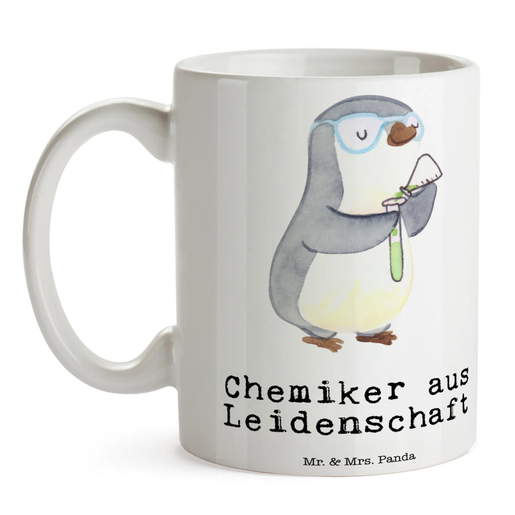 Tasse Chemiker aus Leidenschaft Tasse, Kaffeetasse, Teetasse, Becher, Kaffeebecher, Teebecher, Keramiktasse, Porzellantasse, Büro Tasse, Geschenk Tasse, Tasse Sprüche, Tasse Motive, Kaffeetassen, Tasse bedrucken, Designer Tasse, Cappuccino Tassen, Schöne Teetassen, Beruf, Ausbildung, Jubiläum, Abschied, Rente, Kollege, Kollegin, Geschenk, Schenken, Arbeitskollege, Mitarbeiter, Firma, Danke, Dankeschön, Chemiker, Chemielaborant, Naturwissenschaftler, Labor, Studium, Forschung, Wissenschaftler