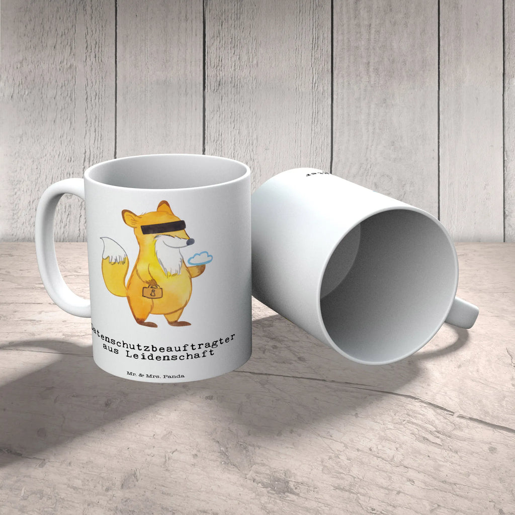 Tasse Datenschutzbeauftragter aus Leidenschaft Tasse, Kaffeetasse, Teetasse, Becher, Kaffeebecher, Teebecher, Keramiktasse, Porzellantasse, Büro Tasse, Geschenk Tasse, Tasse Sprüche, Tasse Motive, Kaffeetassen, Tasse bedrucken, Designer Tasse, Cappuccino Tassen, Schöne Teetassen, Beruf, Ausbildung, Jubiläum, Abschied, Rente, Kollege, Kollegin, Geschenk, Schenken, Arbeitskollege, Mitarbeiter, Firma, Danke, Dankeschön, Datenschutzbeauftragter, Datenschutz, Datenschützer, Anonymität